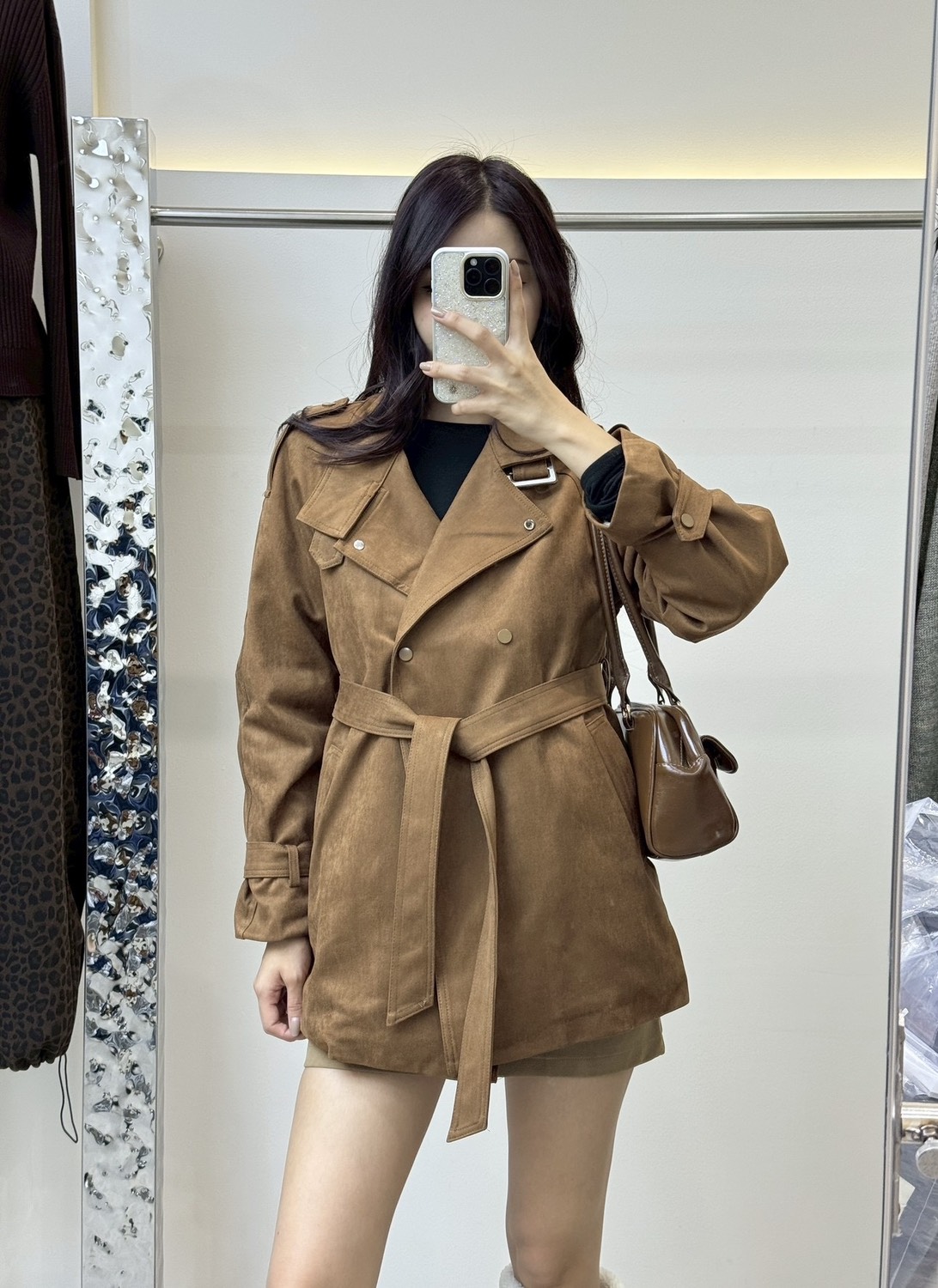 แจ็คเก็ตกันหนาวหนังกลับแขนยาว มาพร้อมเข็มขัด ✔ ดีเทลคอปีน ด้านในบุขนกันหนาว มีกรพเป๋าล้วงข้าง