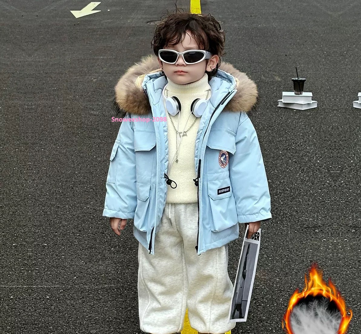 ลมหนาวก็ไม่กลัว…เด็กใส่แล้วอุ่นมาก สื้อกันหนาวสไตล์แคนาดากูส มีฮู้ดกันลม–กันน้ำ–กันหิมะ ใส่เที่ยวเมืองนอกได้สบาย มีไซส์ 80–150 cm และ 3 สีสุดคิ้วท์ ครบทุกลุค