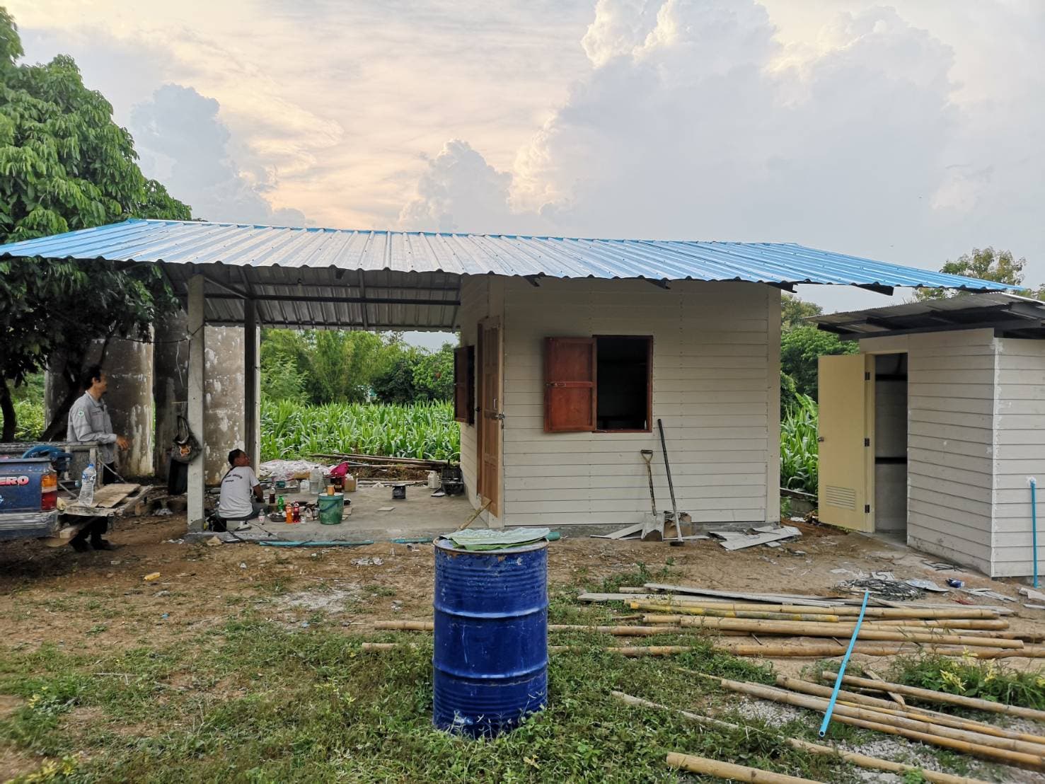 ด่วนขายที่ดินพร้อมบ้านสวนราคาถูกที่สุดมีประปาพร้อมใช้งานเนื้อที่ิ 5 ไร่ 2 งาน 69 ตรว. บ้านนาฟาน ต.ดอนไฟ อ.แม่ทะ จ.ลำปาง