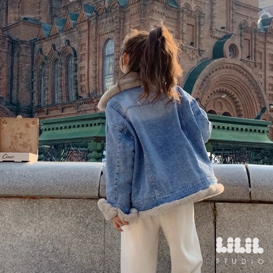เสื้อแจ็คเก็ตยีนส์ด้านในขนนุ่มดีสุดอุ่นสุดใส่ได้2ด้านเก๋ๆ กระเป๋าข้างมืออุ่นด้วย พร้อมส่งเลยค่ะ