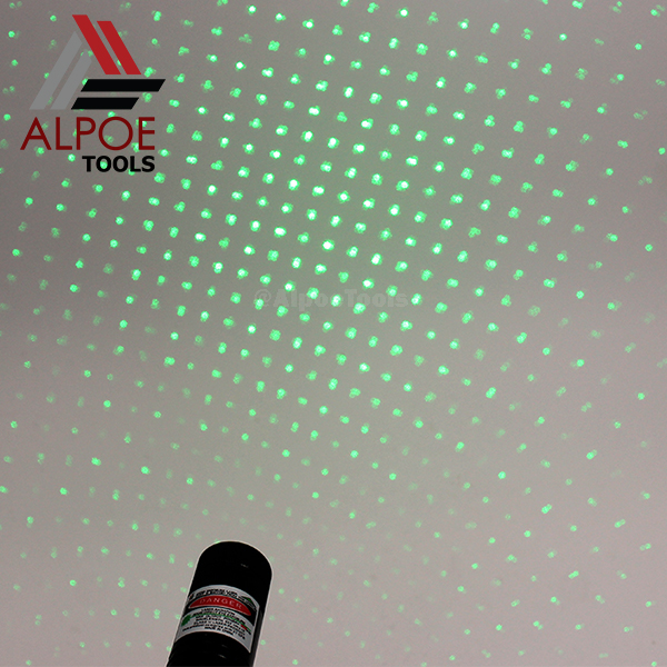 เลเซอร์แรงสูง (แสงสีเขียว / แสงสีแดง) มีตัวล็อค พร้อมอุปกรณ์ชาร์จ รุ่น Laser303