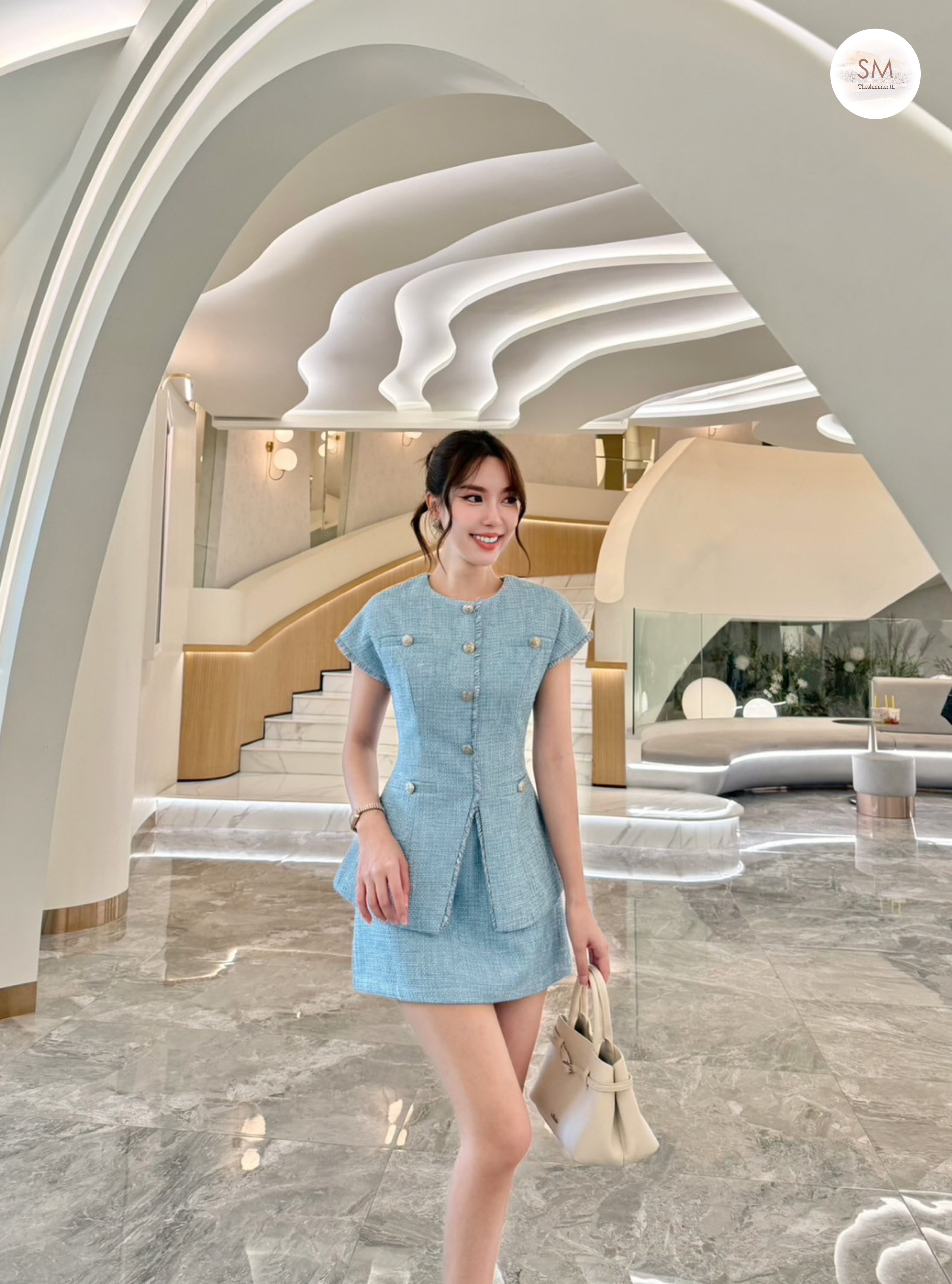 เซตเสื้อทวีดแมทช์คู่กับกระโปรงให้ลุคสวยหวานน่ารัก
