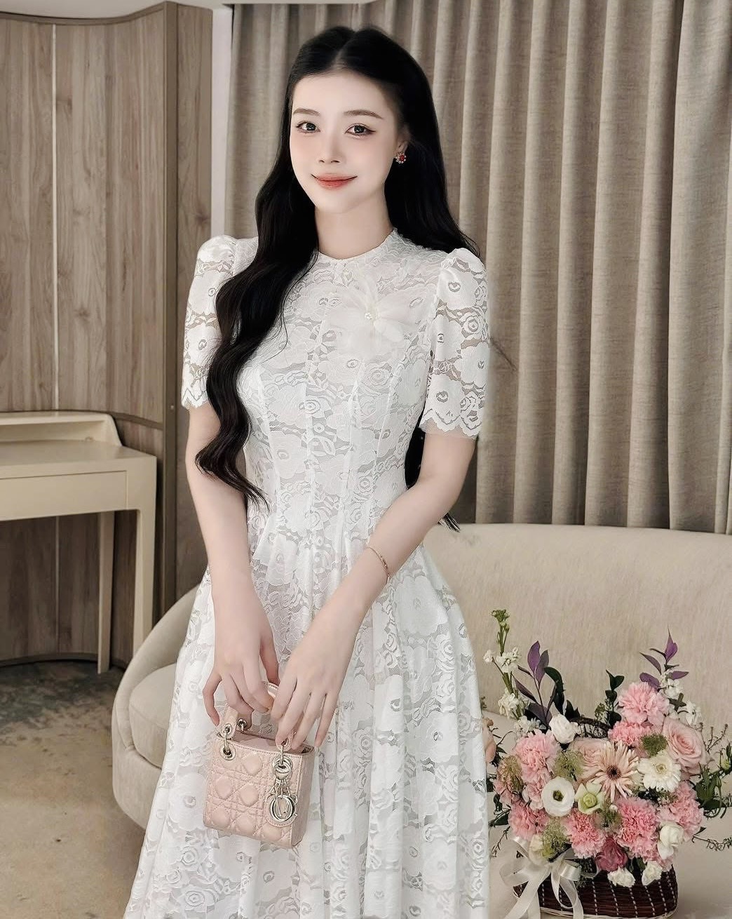 เดรสลูกไม้เนื้อนิ่มตัวยาว ลายลูกไม้สวยงาม ซับในนิ่มทั้งชุด ตีเกล็ดหน้าเพื่อความสวยงาม ชุดนี้ต้องมีน๊าสายงานบุญใส่ได้ตลอดเลยค่า #parnwadcollection #ชุดงานบุญ #ชุดไทย #ชุดไปวัด #งานตามหา