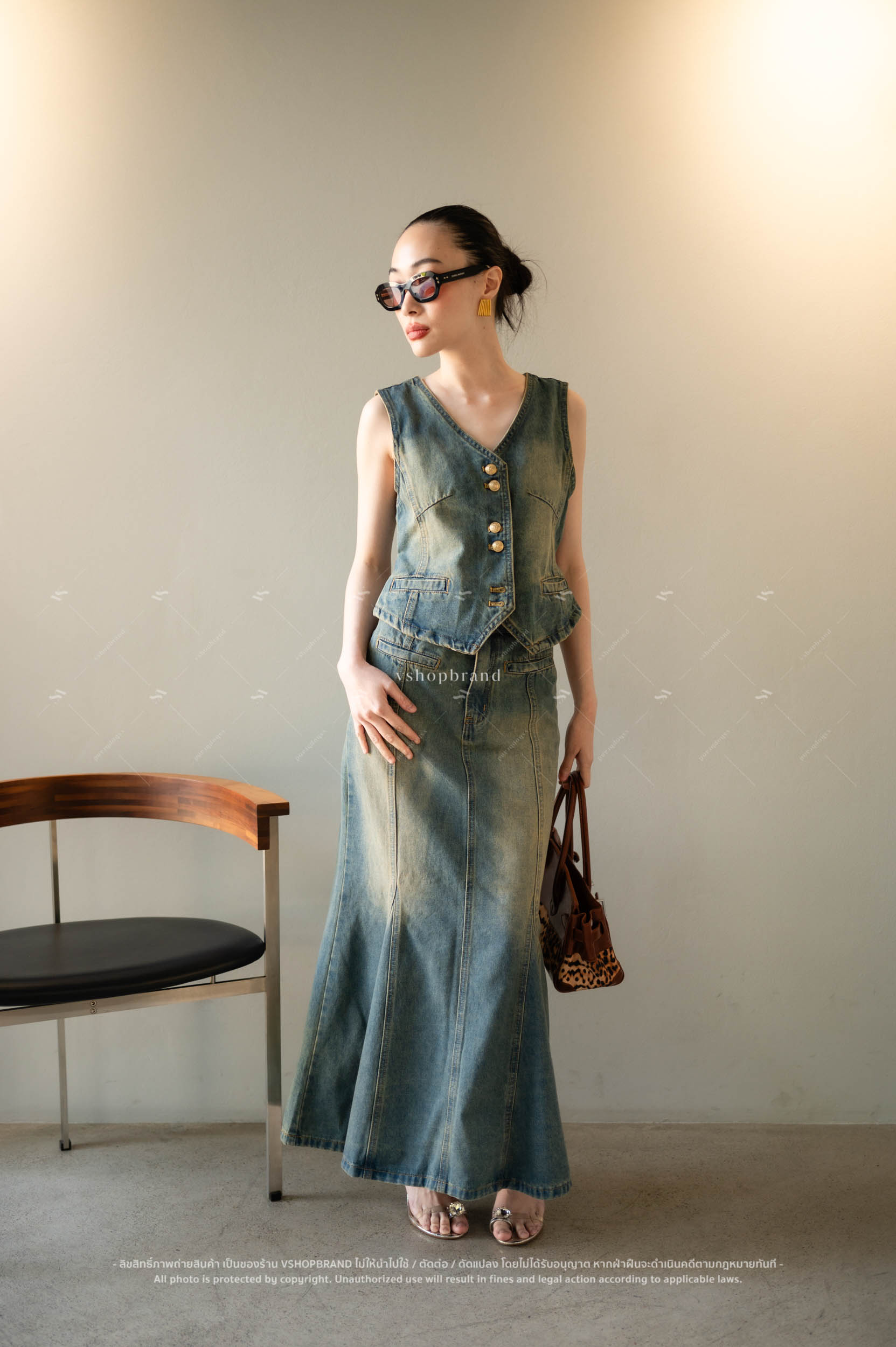 Set เสื้อยีนส์แขนกุดฟอกหน้า + กระโปรงยีนส์ชายหางปลา