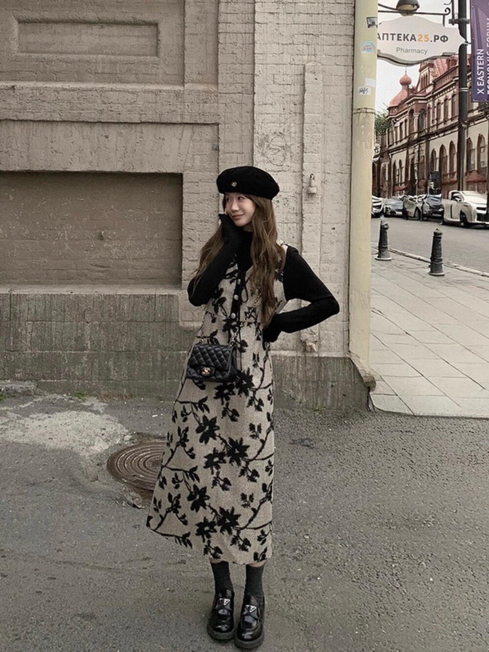 YA SHOP 5767# Set 2 pcs เสื้อแขนยาวคอปีน เนื้อผ้ายืดอย่างดี + เดรสคอวีลายดอก แขนกุด งานซิปหลัง เนื้อผ้าดี มีซับใน งานสวย