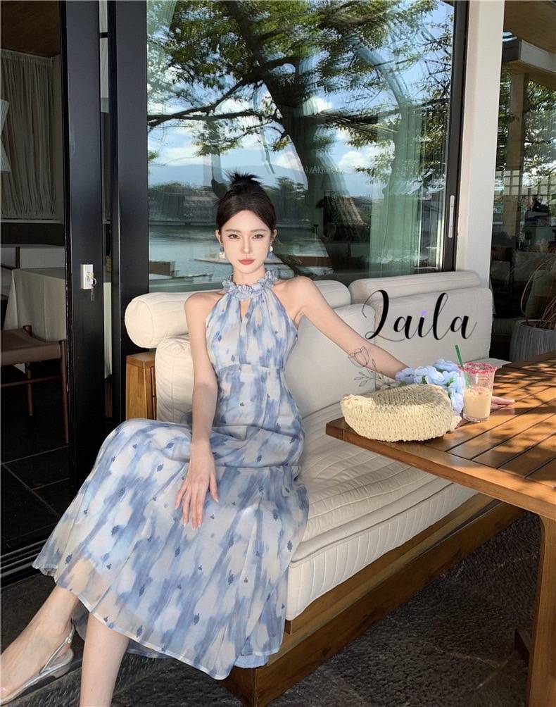 เดรสยาวทรงปล่อยๆใส่สบายผ้าชีฟองเกาหลีพริ้วๆสวยทรงคอยูดีไซน์ดอกไม้รอบคอใส่ให้เข้ารูปสวยสุดๆเลยค่า งานนี้สาวกทะเลต้องไม่พลาดค่า #byLaila #ชุดลายดอก #เดรสเกาหลี #เดรสลายดอก