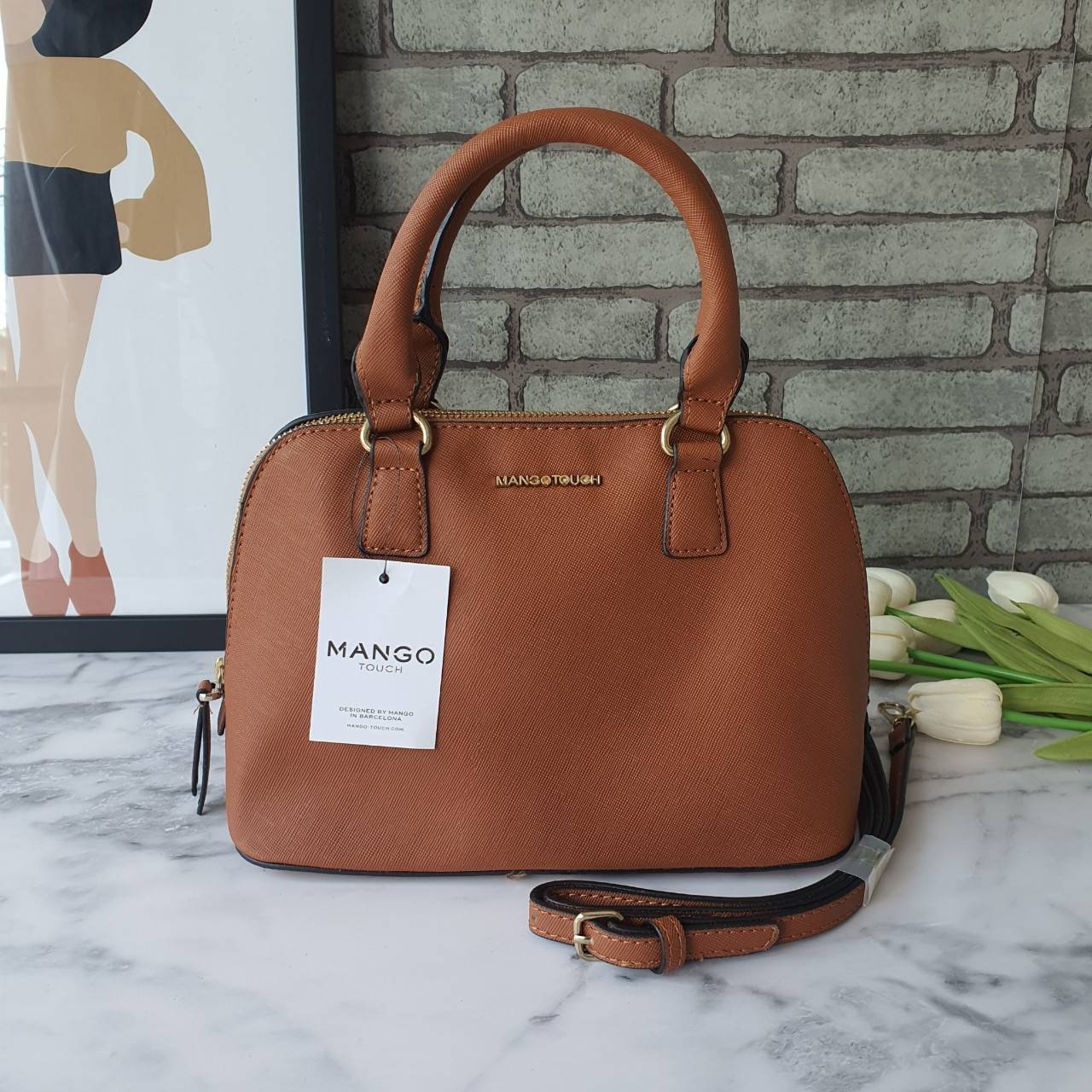 กระเป๋าสะพายแบรนด์เนมแมงโก้สีน้ำตาล MANGO TOUCH CROSSBODY BAG