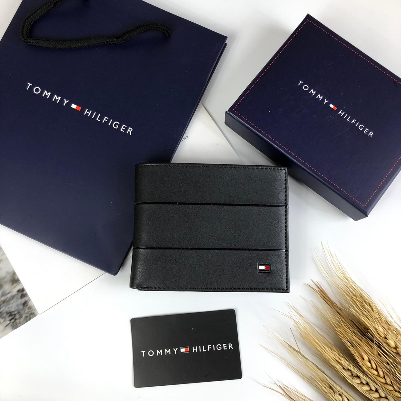 กระเป๋าสตางค์ผู้ชายแบรนด์เนมทอมมี่สีดำ TOMMY HILFIGER Short Wallet