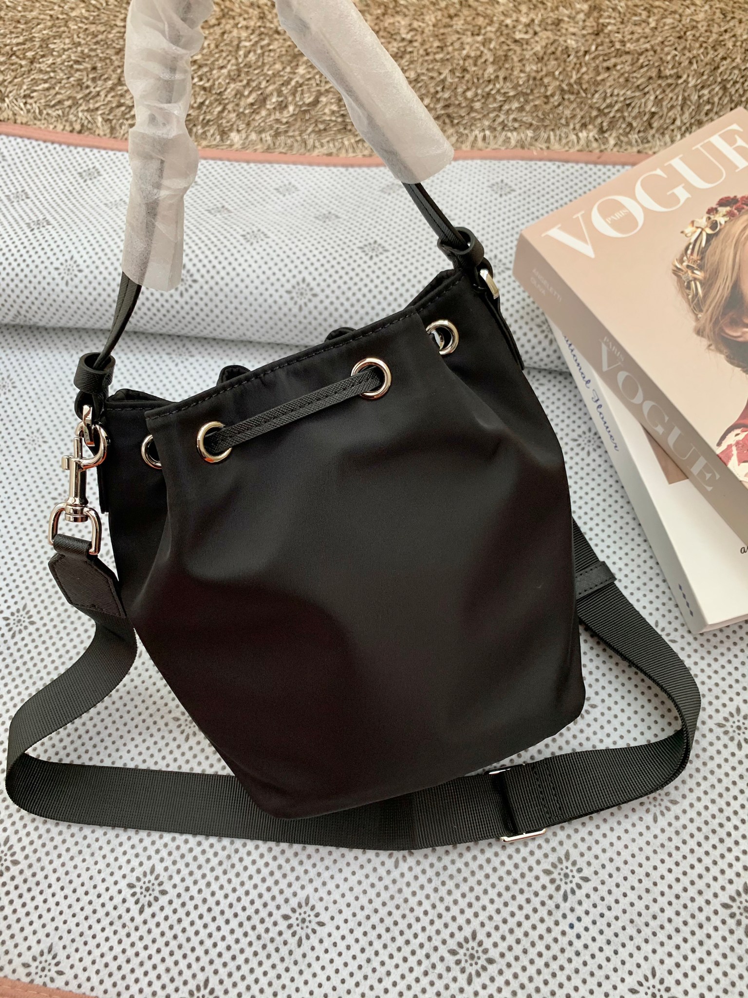 กระเป๋าสะพายไฮโซแบรนด์เนมทอรี่เบิร์ชทรงบัคเก็ตขนมจีบ TORY BURCH VIRGINA BUCKET BAG(134652)