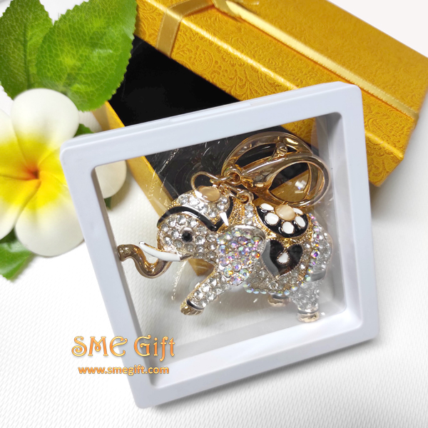 พวงกุญแจ ช้างทรง (ลายหัวใจ) พร้อมกล่องของขวัญ Elephant Key-02 ชิ้น