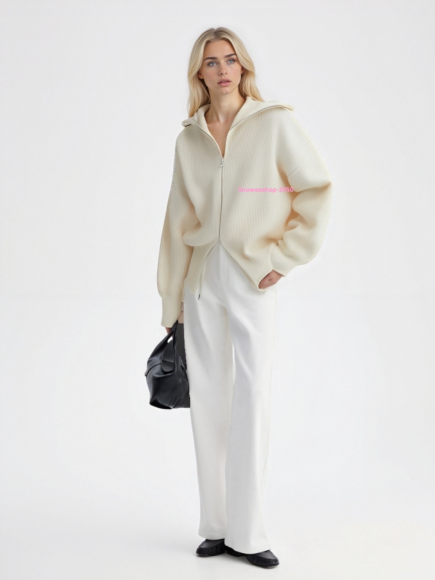 เรียบแต่ดูแพง สเวตเตอร์ผู้หญิงโทนสีพื้นสไตล์ยุโรป-อเมริกา ดีไซน์ ปกบาน + ซิปคาร์ดิแกน ใส่ง่าย แมทช์ได้ทุกลุค ถักหนานุ่ม อบอุ่นกันหนาว มีให้เลือกถึง 5 สี คลาสสิคทุกโทน ฟรีไซส์ ใส่สบาย ไม่อึดอัด จะใส่ชิลล์ในเมืองหนาว หรือเที่ยวต่างประเทศ ก็ คุมโทนแฟชั่นได้แ