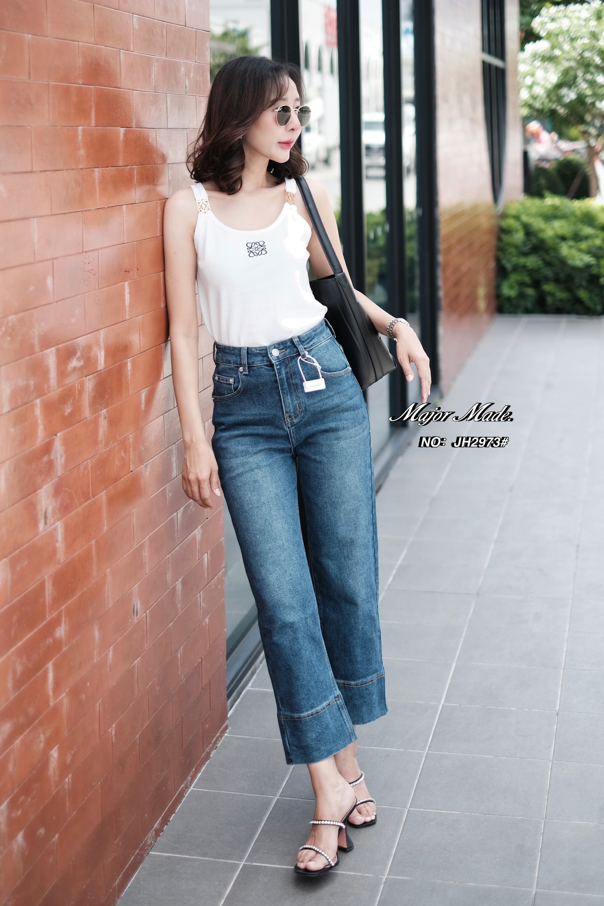 【Major Made.】New No. JH2973# -กางเกงยีนส์ขา8ส่วน ทรงมาใหม่คะ ทรงนี้ปีนี้มาแรงมากค่ะ ทรงเรียบๆ ปลายขาเย็บ ปลายขากว้าง กระเป๋าหลังเก๋มากๆ เอวสูง ใส่ดูเพรียวมาก（ผ้ายืด)