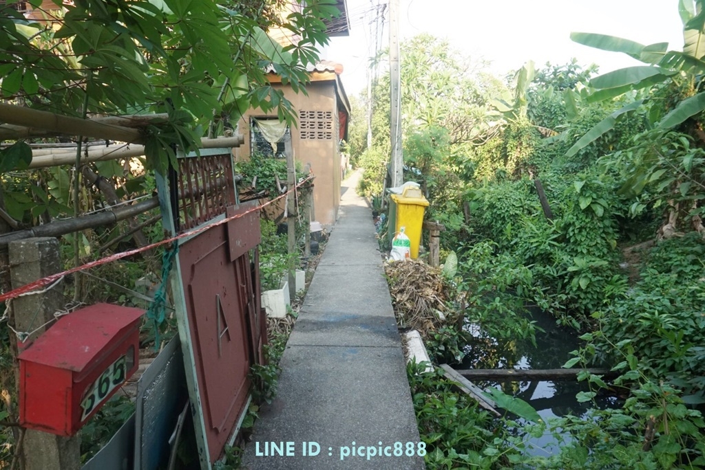 ขายที่ดินเปล่าใจกลางเมือง ต่ำประเมิน เขตบางซื่อ กรุงเทพนนท์ 21 ข้างชุมชนวัดเชิงหวาย 50 ตร.ว