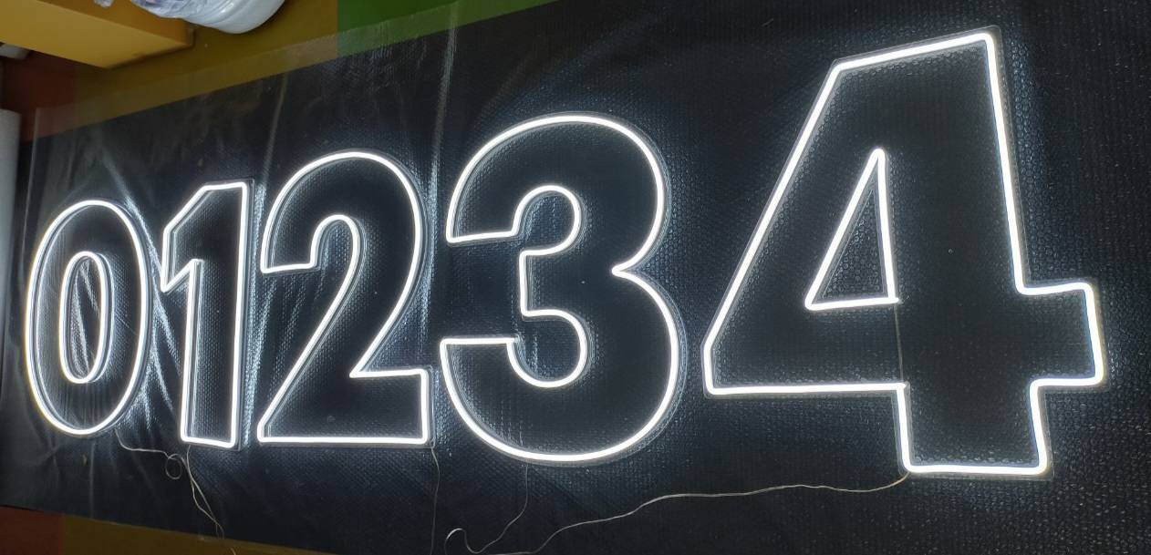 งานป้ายเช่า ป้ายไฟนีออนดัดLED 8มิล แสงสีขาว ตัวเลข 0-9