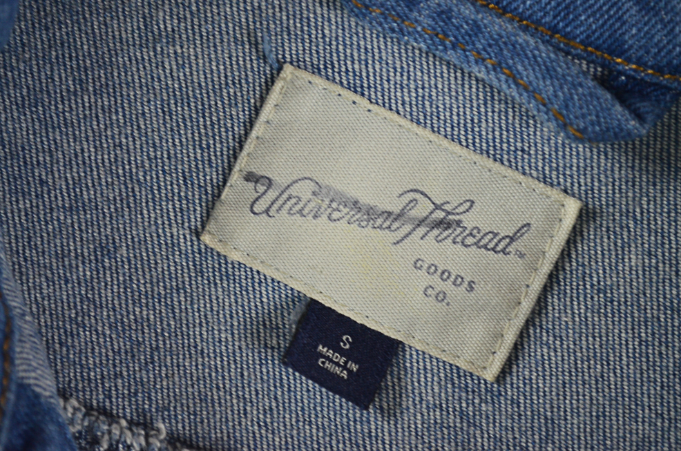 Universal Thread อกจริง38' (S) เสื้อแจ็คเก็ตยีนส์ เสื้อยีนส์แขนยาวหญิงชาย ผ้ายีนส์ยืด ไม่แข็งใส่สบาย มีกระเป๋าข้างนอกและใน ใส่คลุมกันแดด