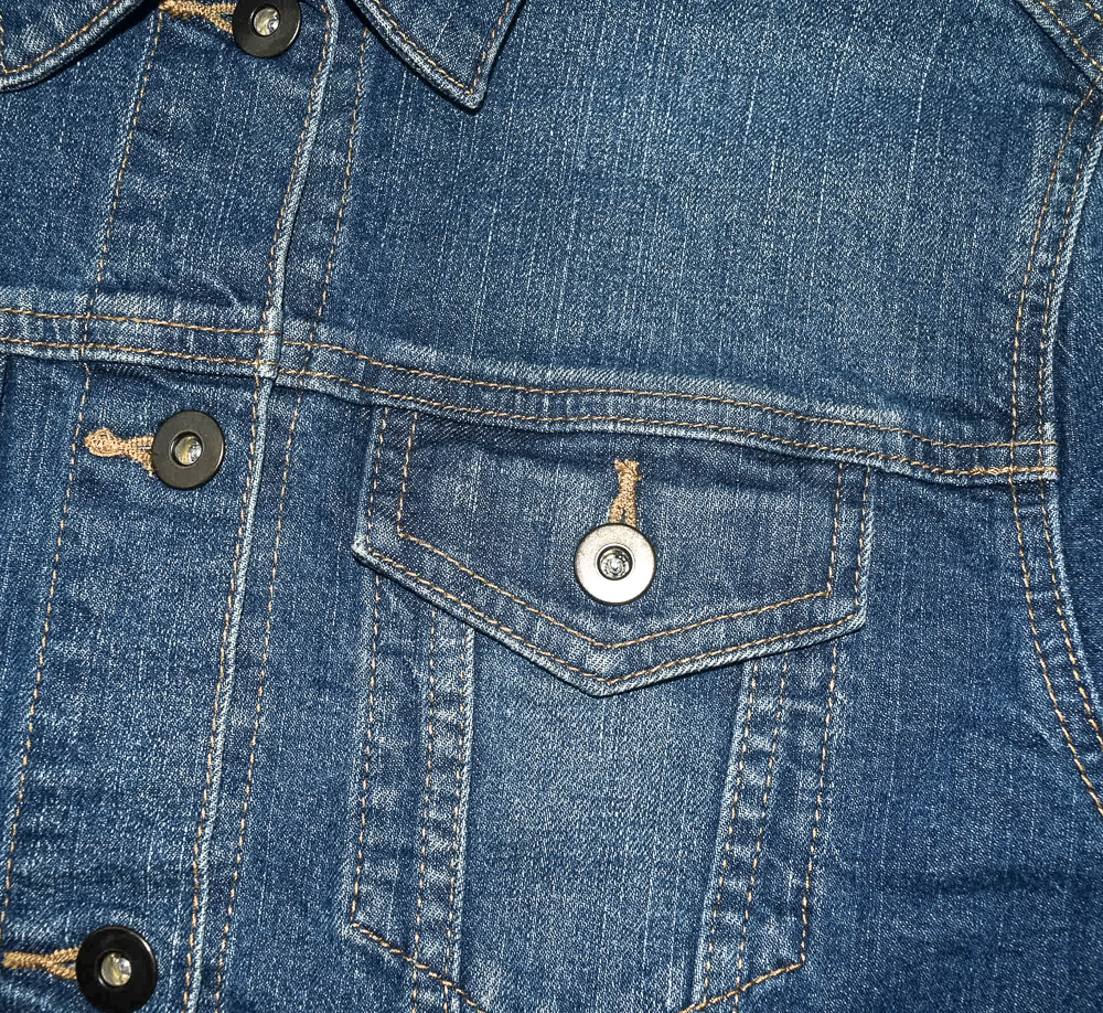 UNIQLOแท้ รอบอก 37 เสื้อแจ็คเก็ตยีนส์ ผู้หญิง ยูนิโคล่ สียีนส์ เสื้อแขนยาว เนื้อผ้าดี