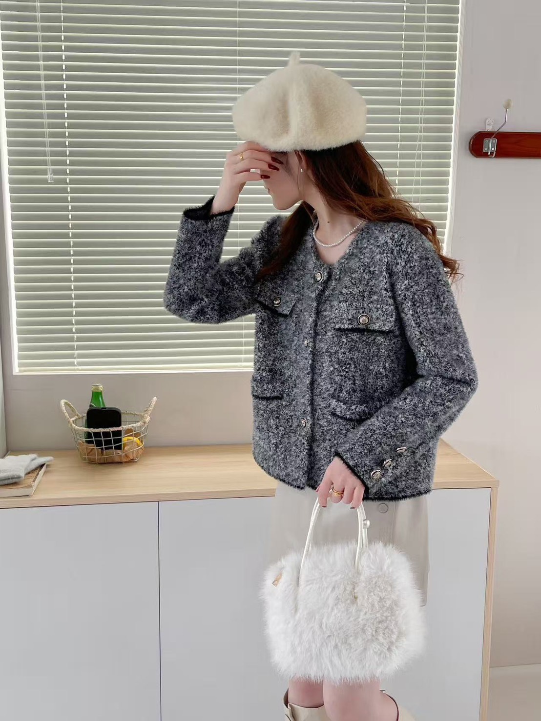 เสื้อคลุมคอกลมสไตล์ใหม่ เสื้อผ้าส่วนตัว เสื้อคลุมดาราดูแพงเก๋ดี