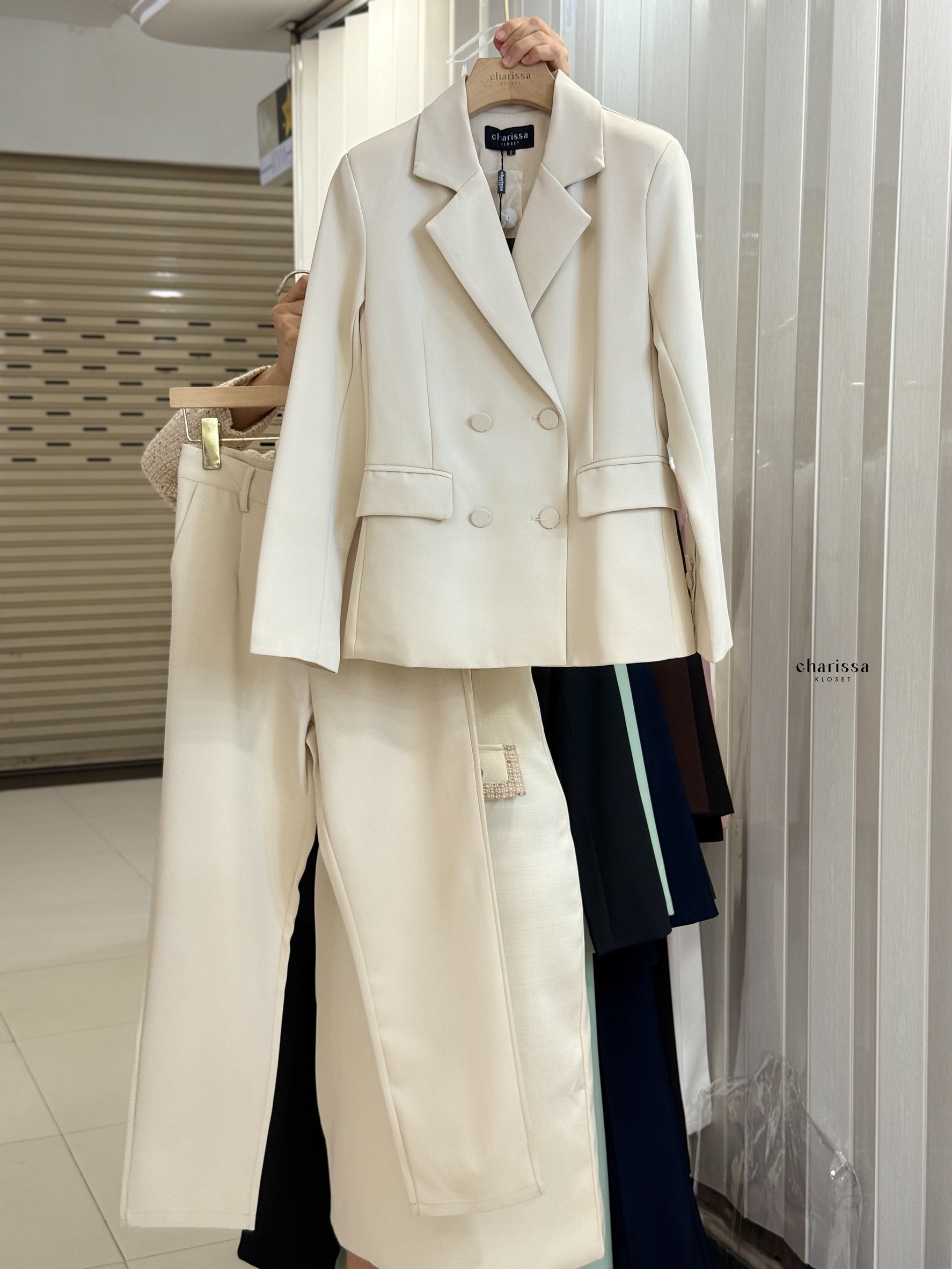 Setsuit ทรงสวยมาก ผ้าดี ใส่สบายสุดดด