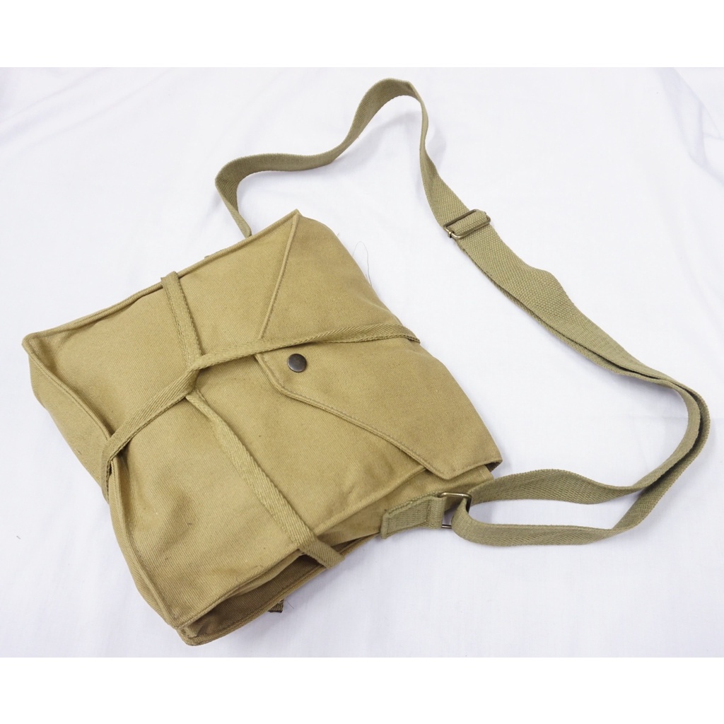 กระเป๋าใส่หน้ากากกันแก๊ส ทหารญี่ปุ่น สงครามโลก WW2 Japan Army Gas Mask Bag ร้าน BKK Militaria