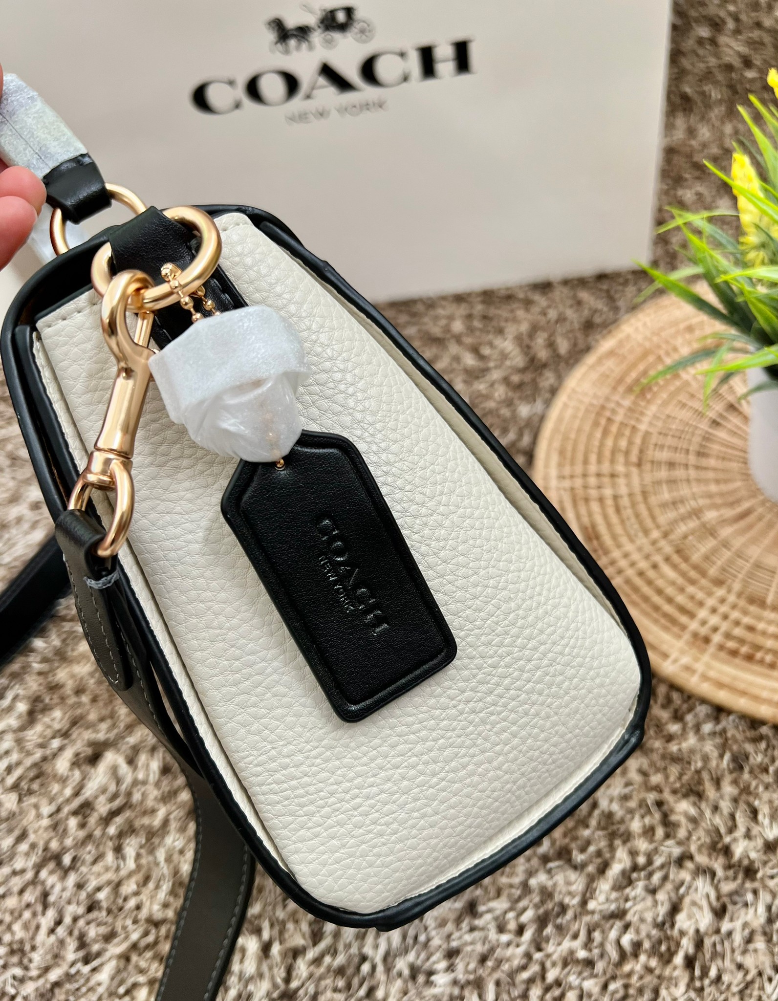 กระเป๋าสะพายไฮโซเรียบหรูดูแพงแบรนด์เนมโค้ชขนาด 8.5 นิ้ว หนังแท้ Coach Morgan Top Handle Satchel ((CE569//CF321//CF322))