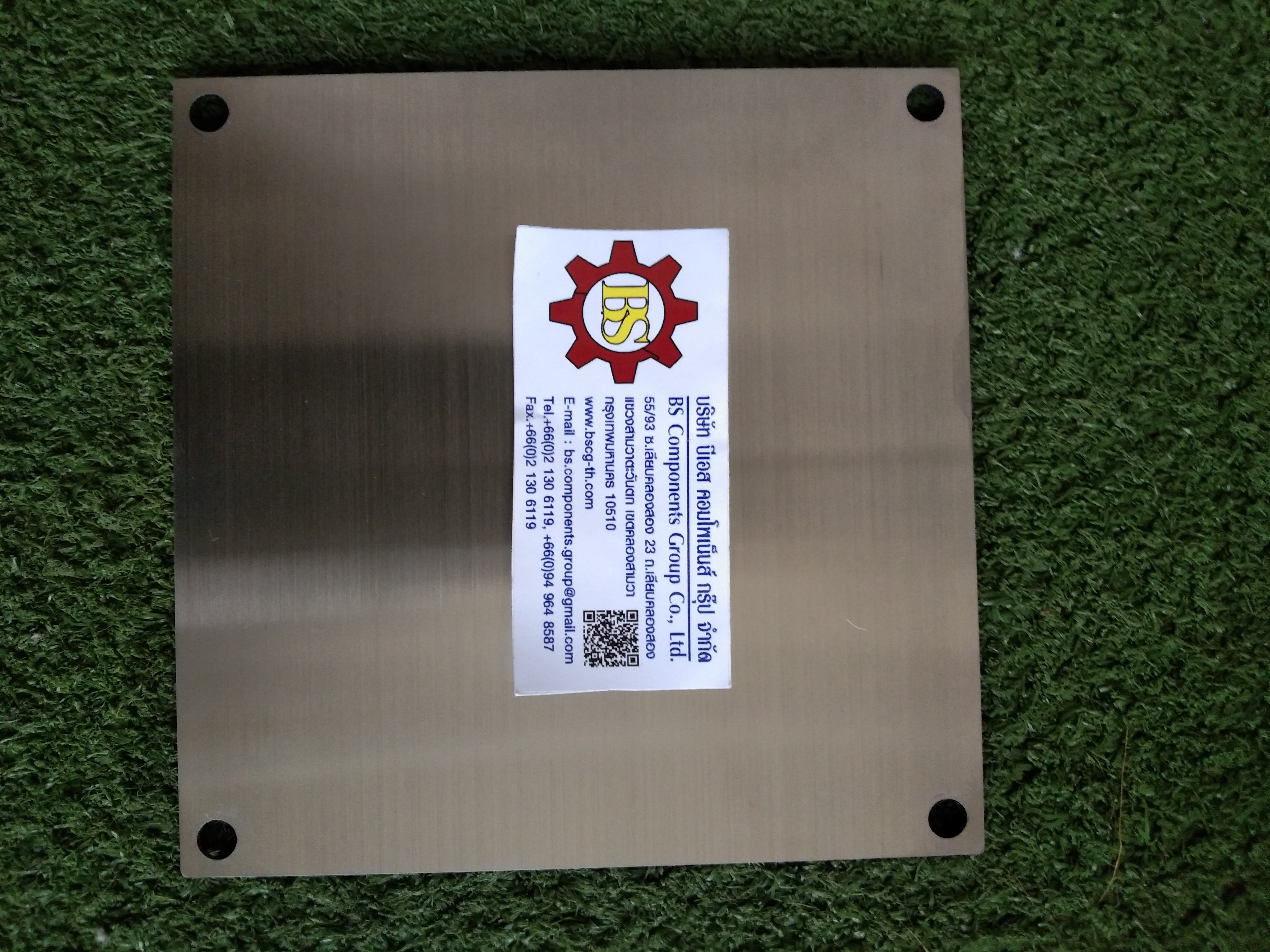 กล่องสแตนเลสด้านบนสโลป ขนาด W150xH150xD150mm.