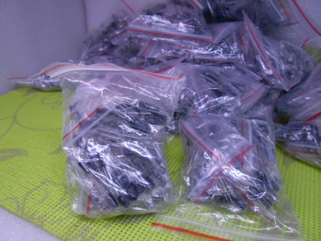ตัวเก็บประจุ 0.22uf-470uf ้ 1 ถุง มี 12ค่า ค่าละ 10 ตัว รวม120ตัว