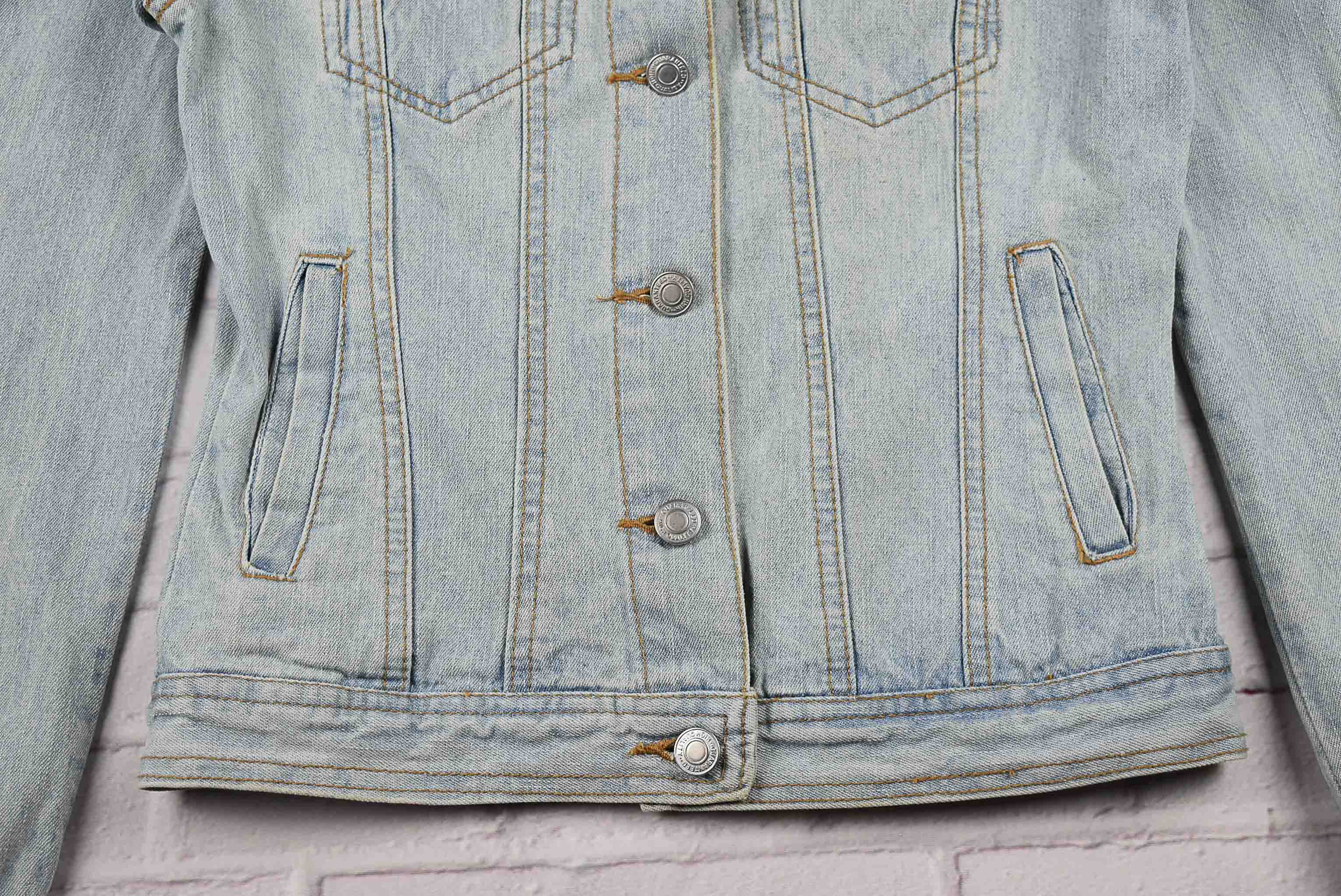 "เสื้อเด็ก" JEANS อกจริง 33 ไซส์ 140 เสื้อแจ็คเก็ตยีนส์ แขนยาว เด็กหญิงชาย สีซีด ทรงสวยใส่สบาย มีกระเป๋าข้าง ใส่คลุมกันแดด