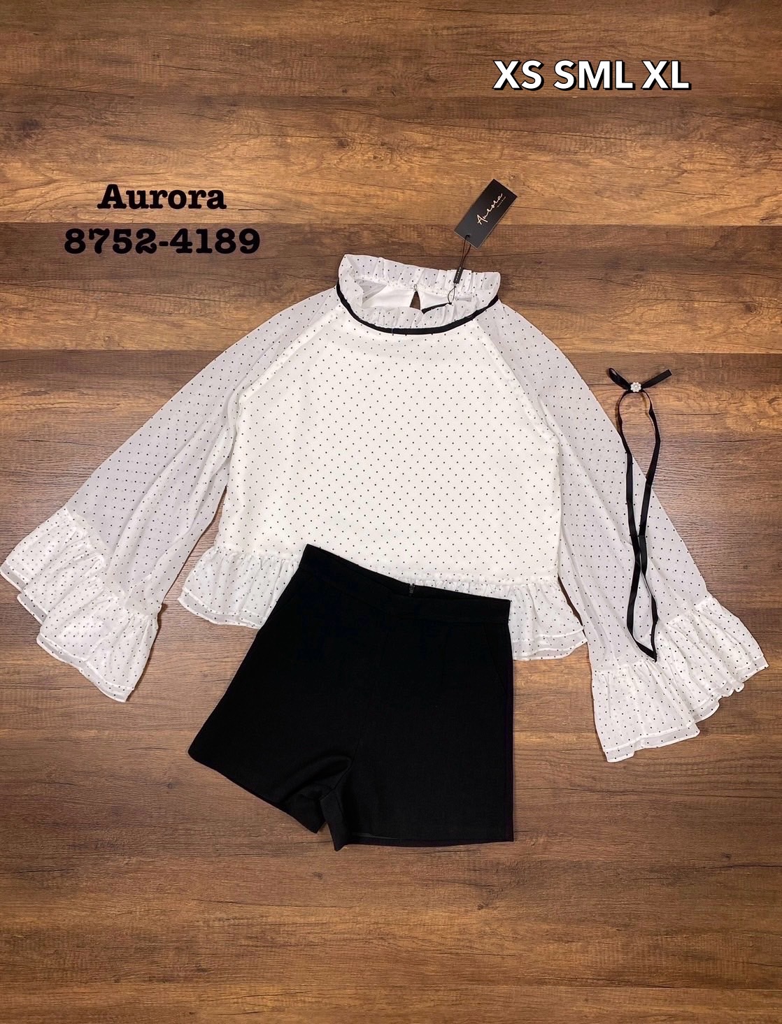 Setเสื้อลวดลายจุดสวยหวาน งานผ้าดี๊ดี ทรงOver.size ทรงปล่อยๆ ใส่สบายๆ ใส่ได้ทุกโอกาส เกร๋!!! (เสื้อทรงสวม) +++ มาพร้อมกางเกงขาสั้น ที่แมชกันได้อย่างลงตัว มีกระเป๋าใช้งานได้จริง มีซับใน มีซิปหลัง +++ มาพร้อมเข็มขัด