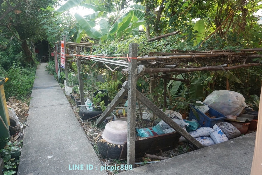 ขายที่ดินเปล่าใจกลางเมือง ต่ำประเมิน เขตบางซื่อ กรุงเทพนนท์ 21 ข้างชุมชนวัดเชิงหวาย 50 ตร.ว