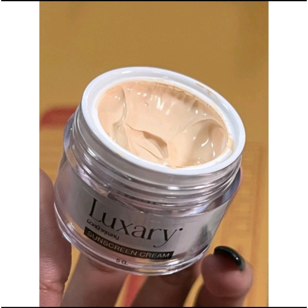 ครีมกันแดด ลัคชัวรี่ Luxury sunscreen cream SPF50 5 กรัม ครีมกันแดดคุณหนู