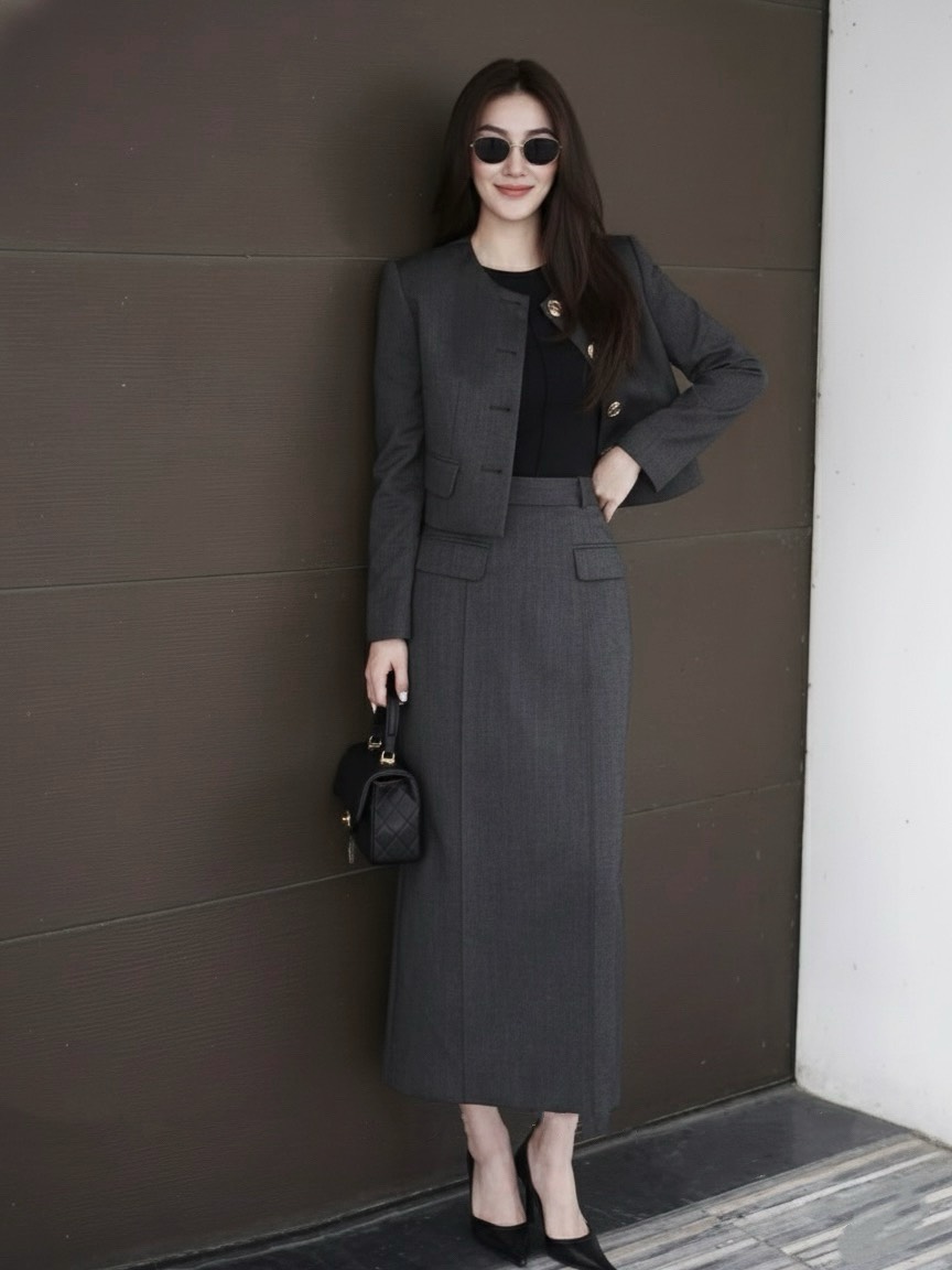 eg : Lover’s Shop Detail : ลุคCEO สาวเทสดีค่ะ Set 3ชิ้น (เสื้อคลุม+เสื้อแขนกุด+กางเกง+เข็มขัด) ดีเทลเสื้อคลุมแขนยาวผ้าทอ กระดุมสีทอง มาพร้อมเสื้อกล้ามผ้ายืดล่อง แม็ทกับกระโปรงทรงสอบ