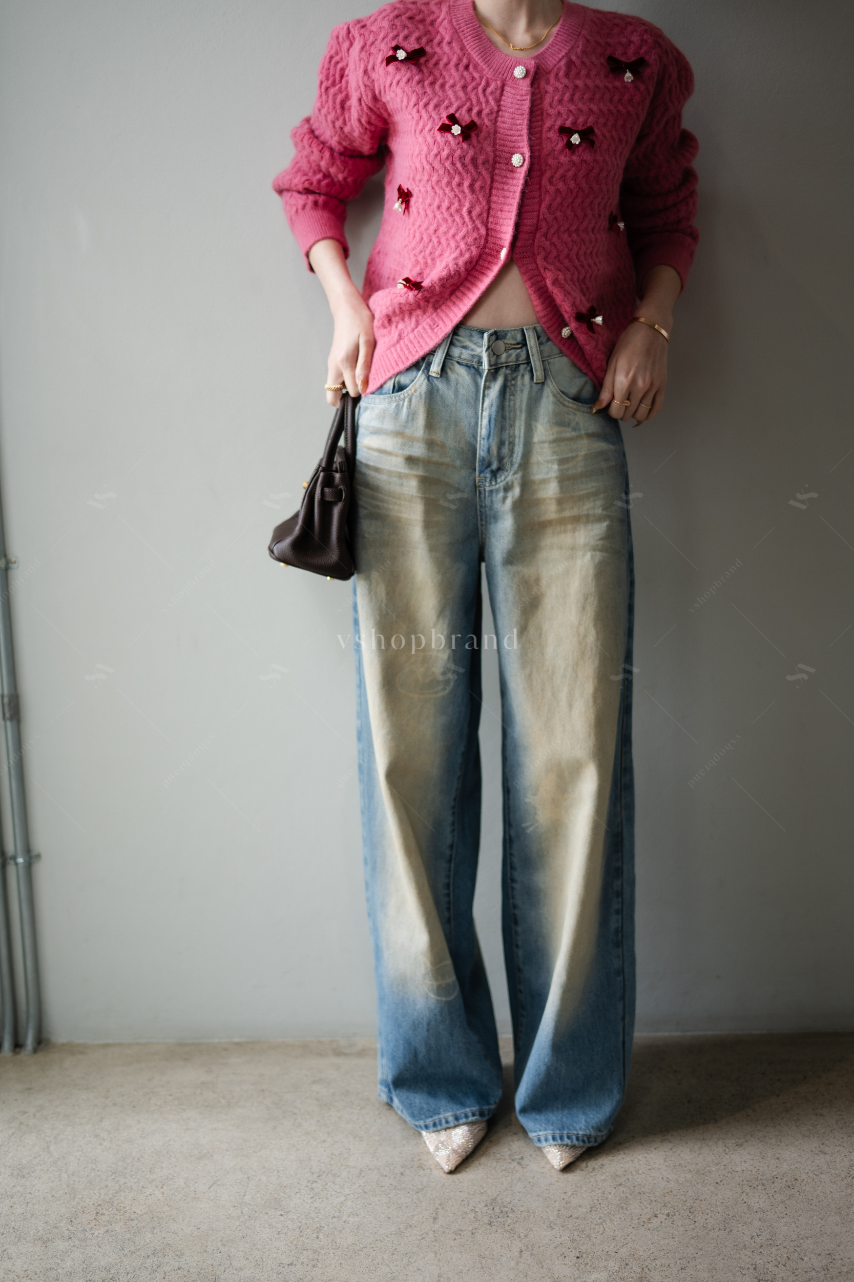 กางเกงยีนส์ขายาวฟอกสีสกรีนลาย