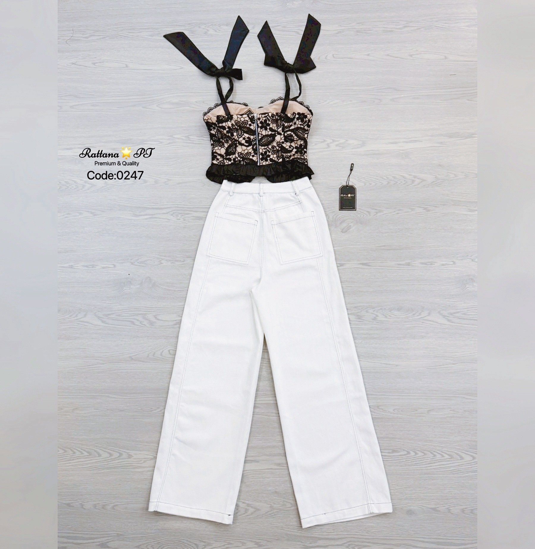 ชุดเซตเสื้อลูกไม้+กางเกงยีนสีขาว เสื้อลูกไม้สวยมาก แต่งโบที่หัวใหญ่ทั้ง2ข้าง ดีเทลแต่งเชือกด้านหน้าเสื้อหน้าอกมีฟองน้ำ #Rattana🌟PT #ร้านกาแฟ#ออกงาน #ปาตี้#ชุดกางเกง #งานป้ายคุณภาพดี