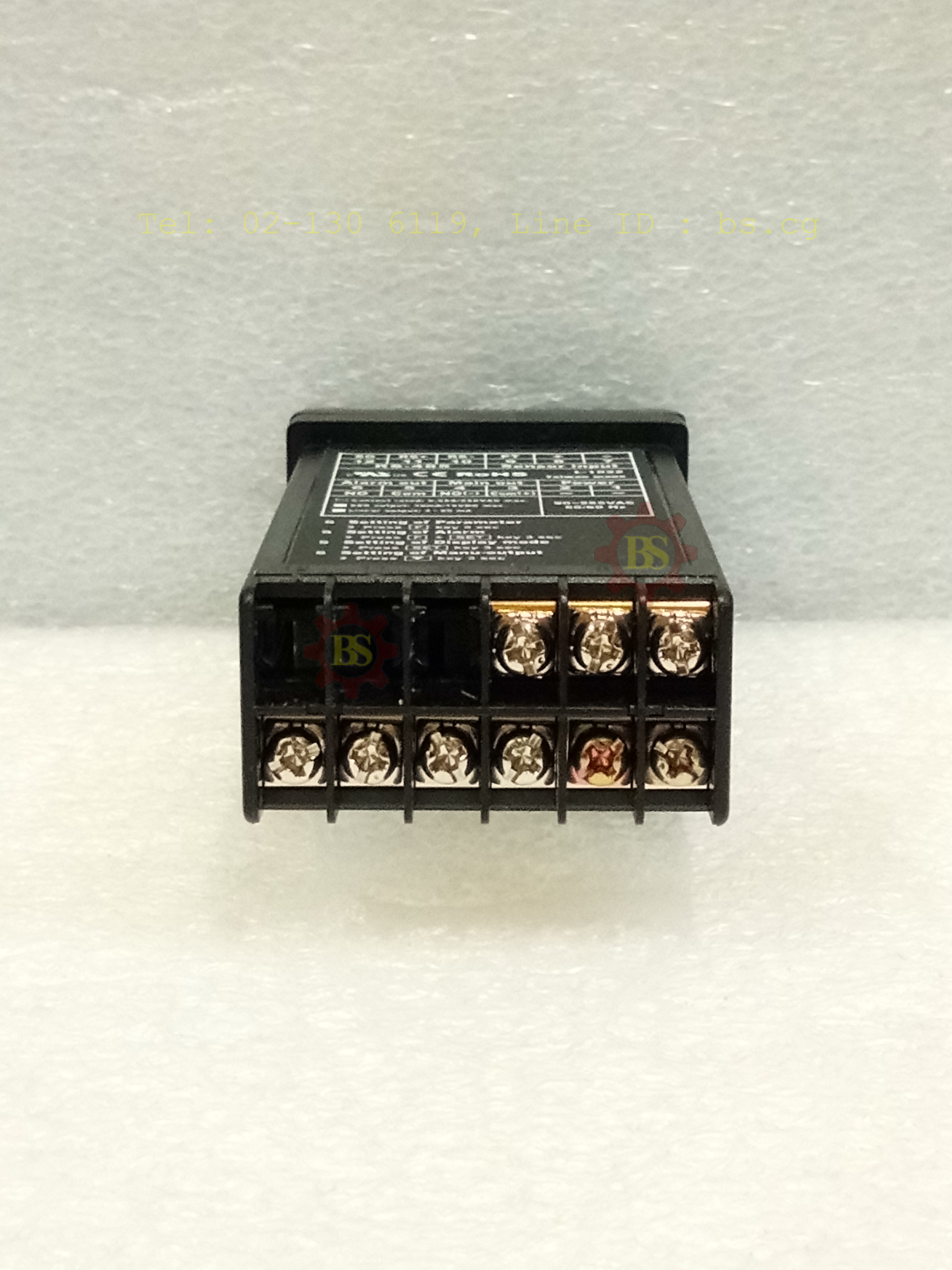 FOTEK : Temperature Controller O/P:Relay 0.25A/250VAC NT-10R
