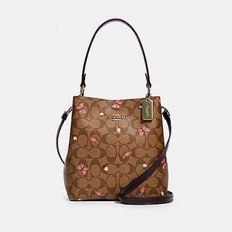 กระเป๋าสะพายไฮโซเรียบหรูดูแพงแบรนด์เนมโค้ชสีน้ำตาลลายC ลายผีเสื้อ COACH SMALL TOWN BUCKET BAG IN SIGNATURE CANVAS WITH BUTTERFLY PRINT(COACH 2311)