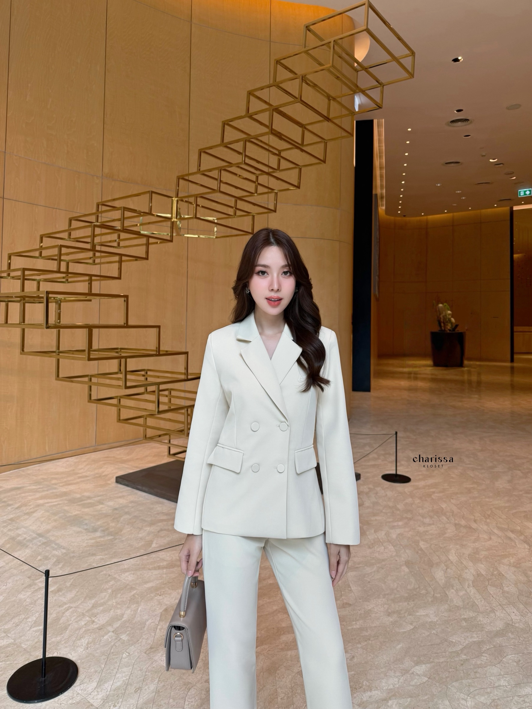 Setsuit ทรงสวยมาก ผ้าดี ใส่สบายสุดดด