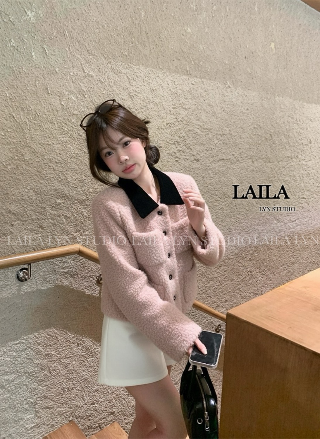 Tag : LAILA Detail: SET เสื้อ+กางเกง งานเสื้อสเวตเตอร์ทรงแขนยาวงานผ้าขนนุ่มๆๆทั้งตัวดีไซน์ด้วยแต่งปกสีดำตัดกับตัวเสื้อดีมากมาในโทรนครีมออฟไวท์/ชมพูและพร้อมกระดุมด้านหน้างานผ้ามีน้ำหนักผ้าสวยมากค่า มาพร้อมกางเกงขาสั้สีแมชสุดๆลุคนี้สวยแพง น่ารักมากๆๆ #byLai