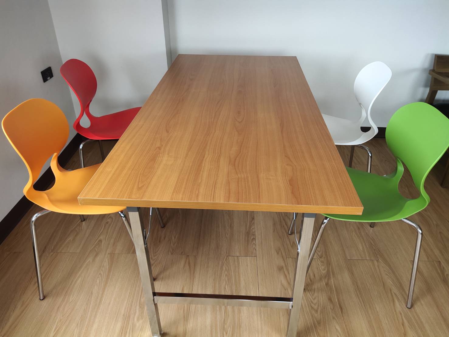 ชุดโต๊ะอาหาร โต๊ะกินข้าว เก้าอี้