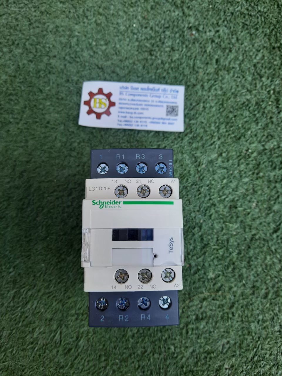 Schneider : คอนแทคเตอร์ LC1-D258E7 4P 40A coil 48Vac (2NO 2NC)
