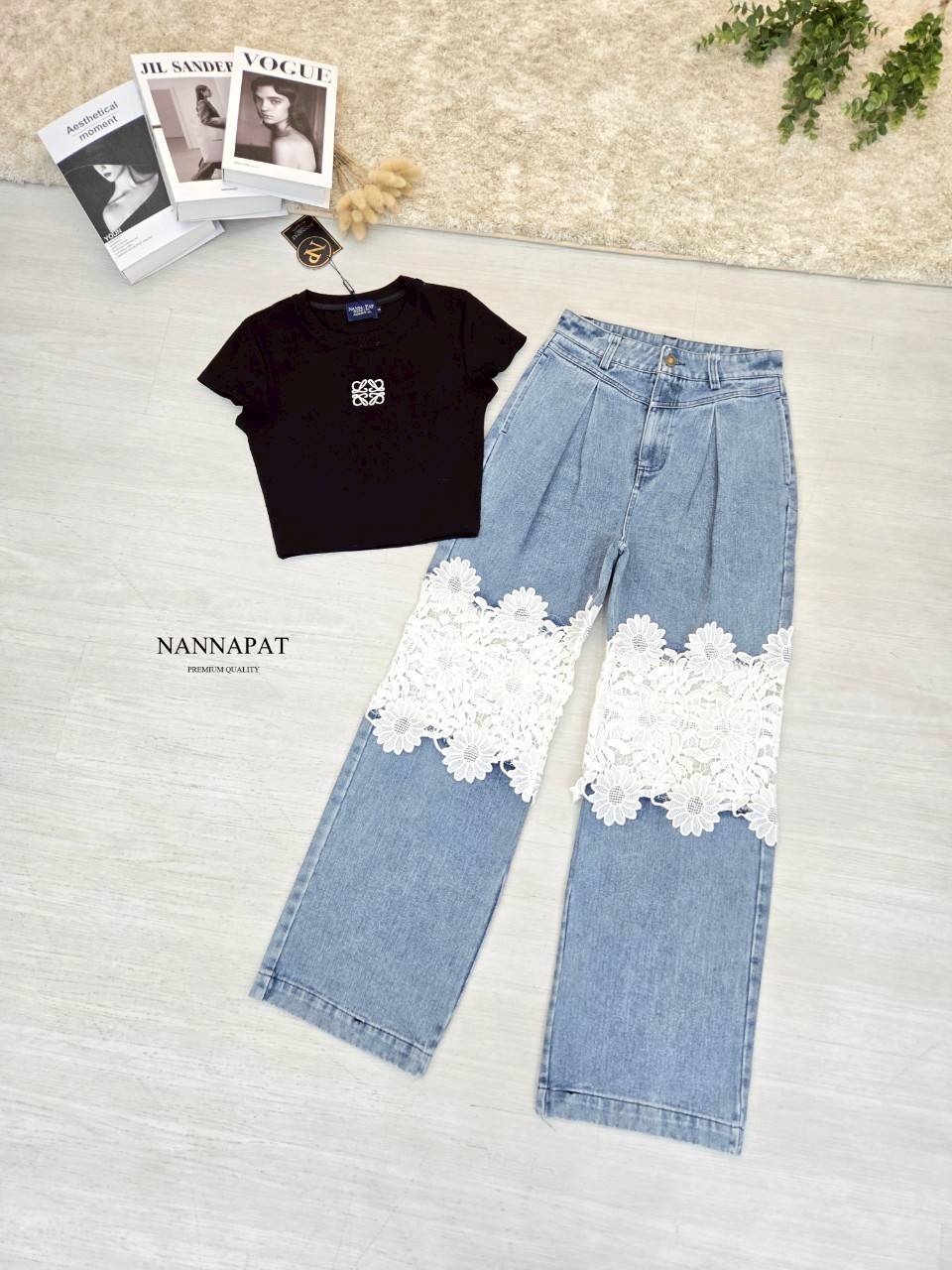 ชุดเซท TAG :: NANNAPAT (NP) 🎗️ CONCEPT เสื้อเสื้อผ้ายืดนุ่มเด้งสู้มือมาก +กางเกงยีนส์แท้ฟอกสวย