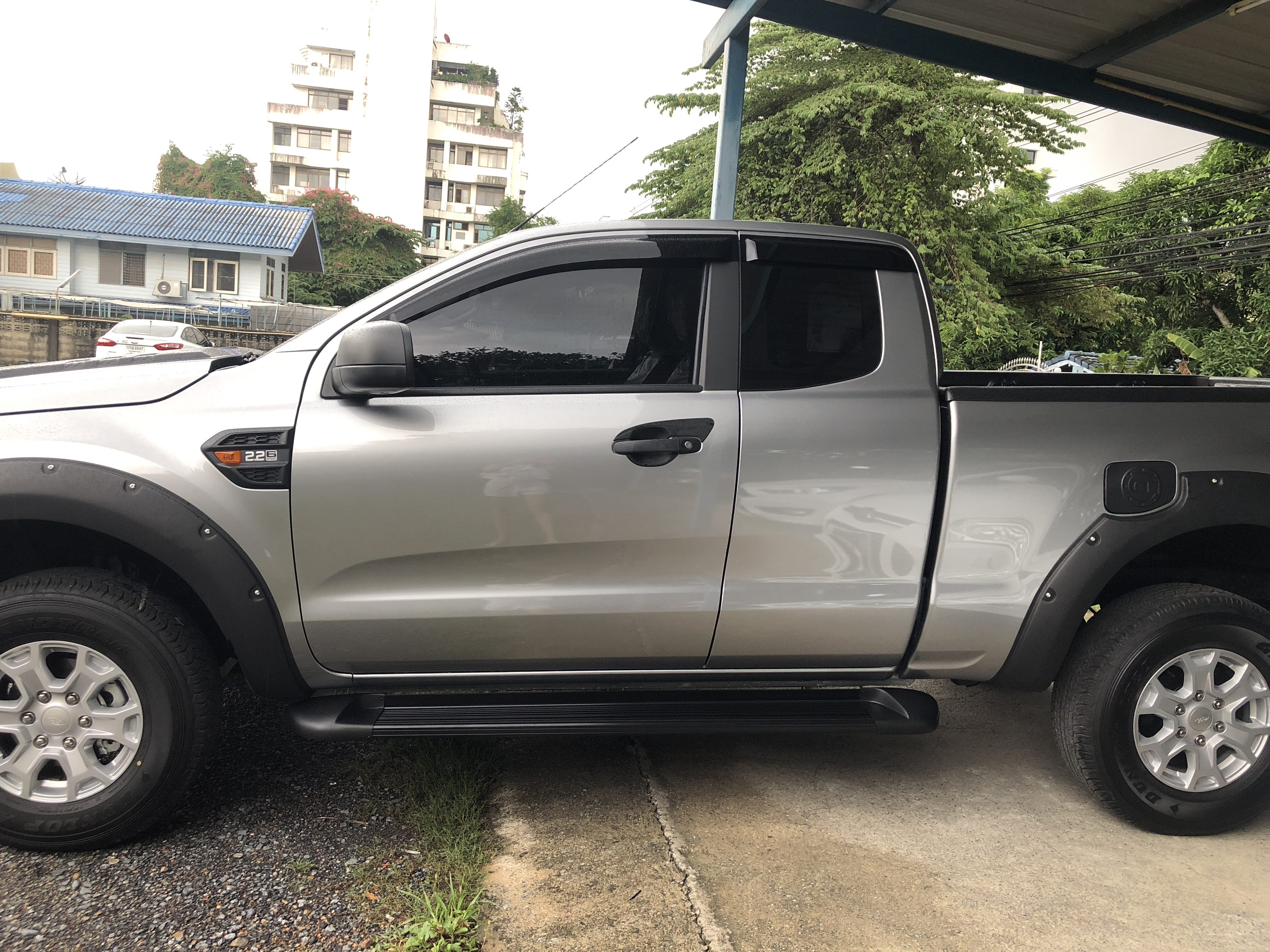 บันไดข้างอลูมิเนียมสีดำ ฟอร์ด เรนเจอร์ 2012-2019