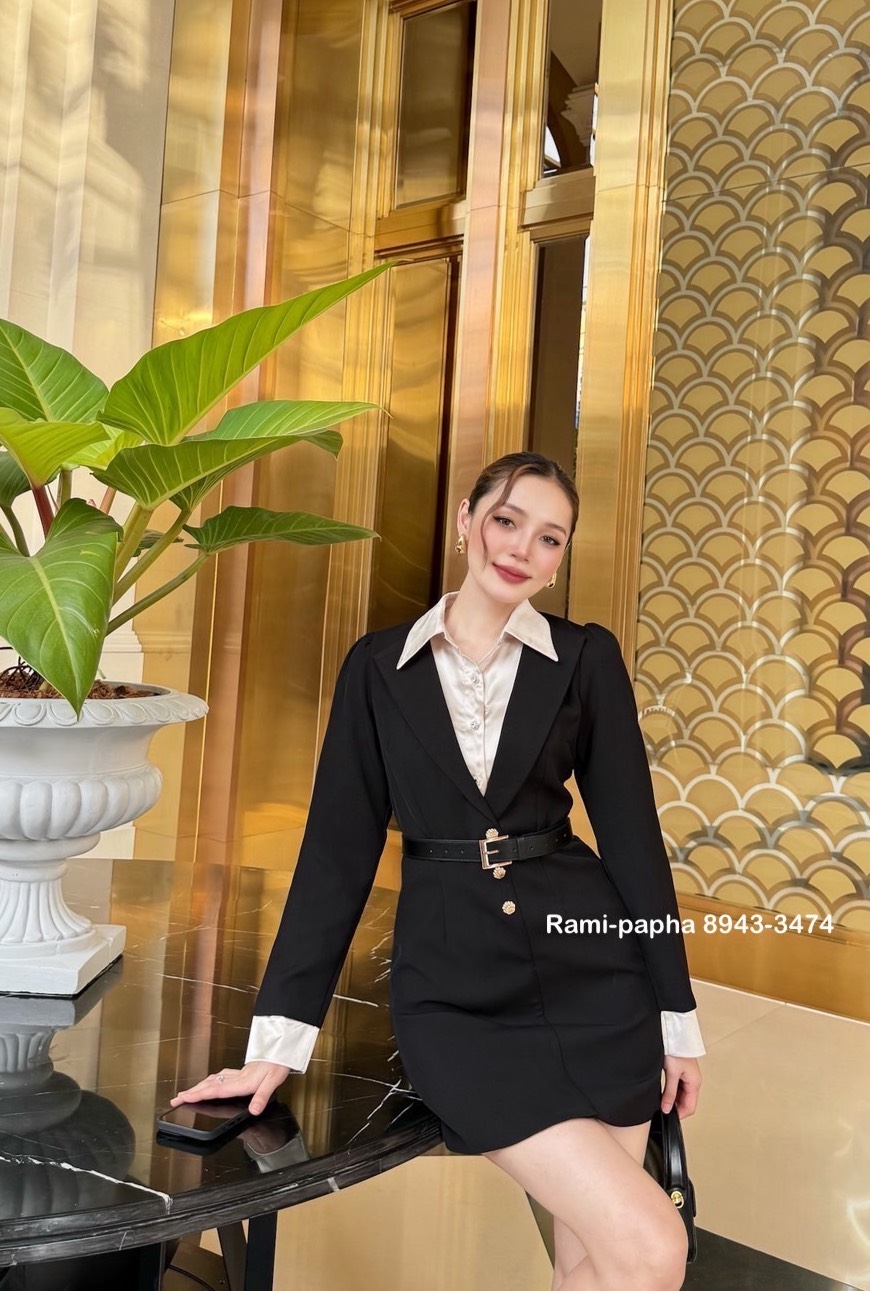 Ready to shipping ⚜️Label :: RAMI-PAPHA(รมิปภา) เดรสแขนยาว ดีเทลทูโทน ดีไซน์ตัดแต่งเชิ้ตด้านใน เชิ้ตด้านใน กระดุมเพรชสวยหรู ใช้งานได้จริง กระดุมหน้าอะไหล่สีทอง สวยหรูโดดเด่น ซับในอย่างดีทั้งตัว