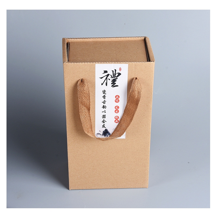 ชุดกาน้ำชา พร้อมถ้วย 4 ใบ สีขาวลายจีน แพ็คกล่องคร๊าฟ พร้อมป้ายชื่อ