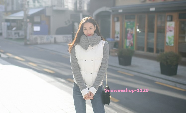เสื้อโค้ทปกบานตัวสั้น เสื้อขนเป็ดแต่งผ้าไหมพรมทอหนา ดีไซส์เก๋ปกคอตั้งสูง หรือใส่แบบปล่อย กระดุมหนา มี 2 สี