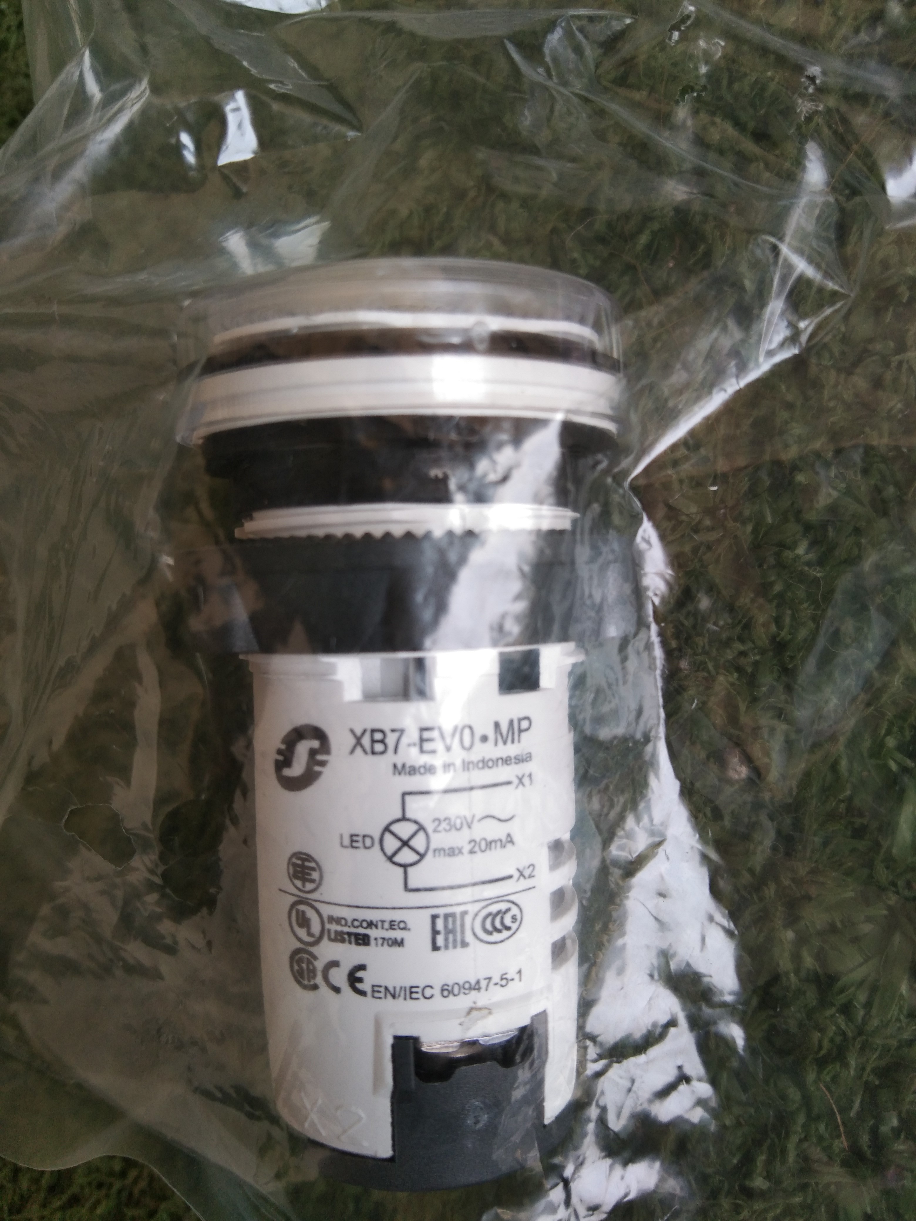 Schneider : XB7EV07MP, Pilot Light (White) 220VAC