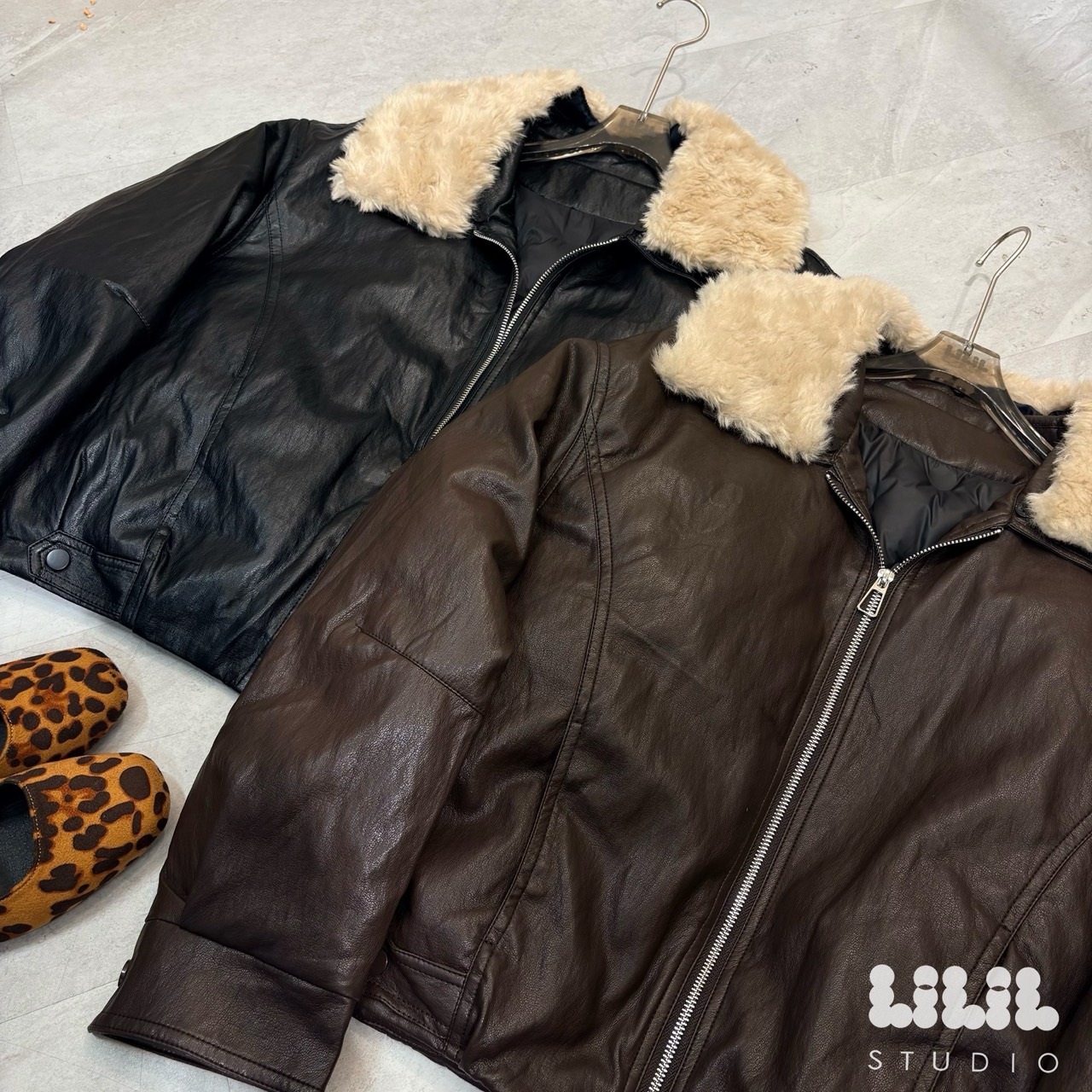 Lovely leather Jacket⭐️ พร้อมส่งค่ะ งานเสื้อJacket หนังลูกวัวนิ่ม ปกถอดได้ ซิปหน้ากระเป๋าจริงค่ะ