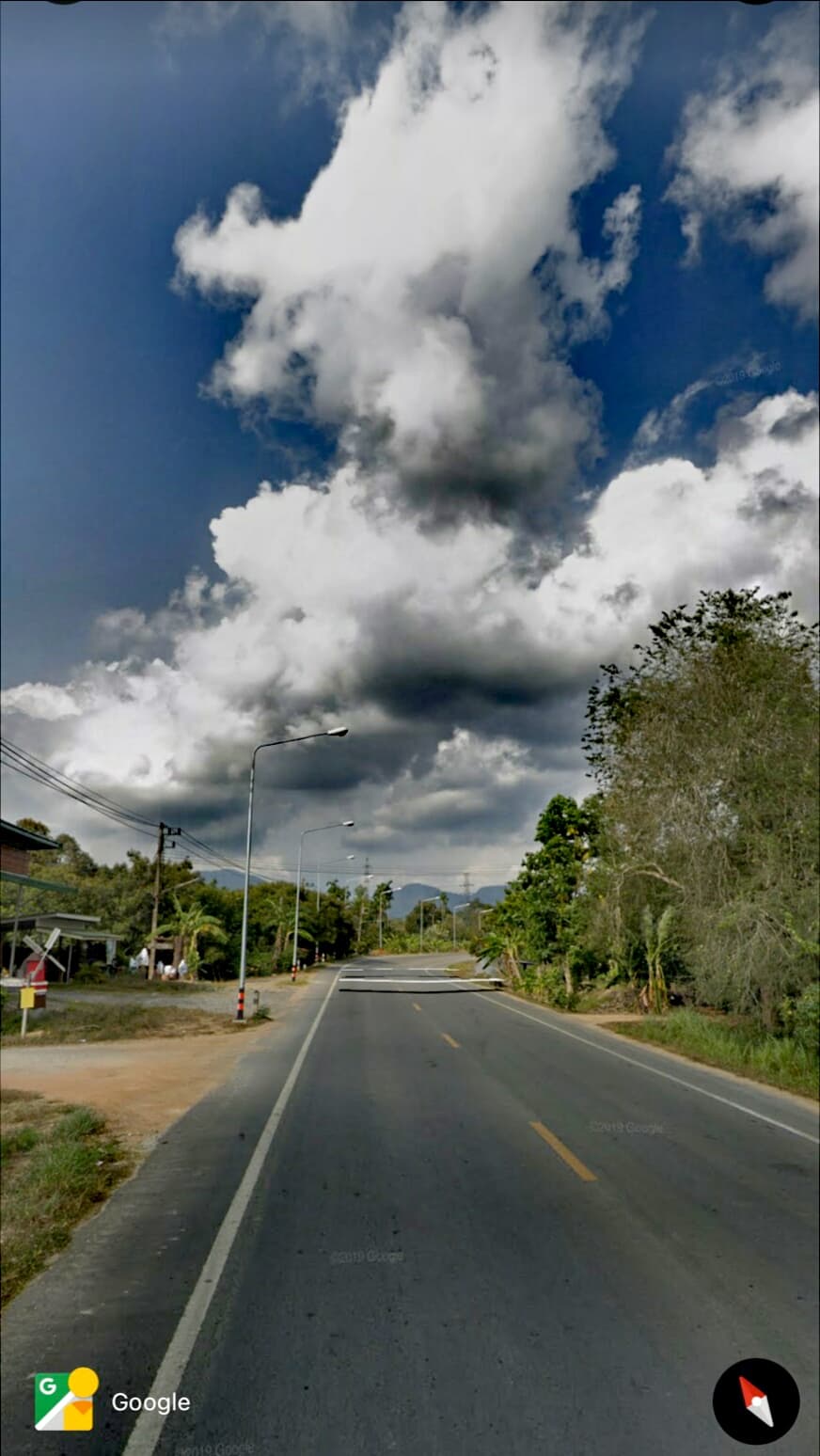 ขายที่ดินสวนผสมมะปราง,มังคุด,ทุเรียนพร้อมบ่อนํ้าอำเภอเมืองระยองเนื้อที่ 10 ไร่ 2 งาน 25 ตารางวา ใกล้ตลาดนัดอบต.นาตาขวัญ 4.5 กม.ใกล้ตัวเมืองระยอง 10 กม.