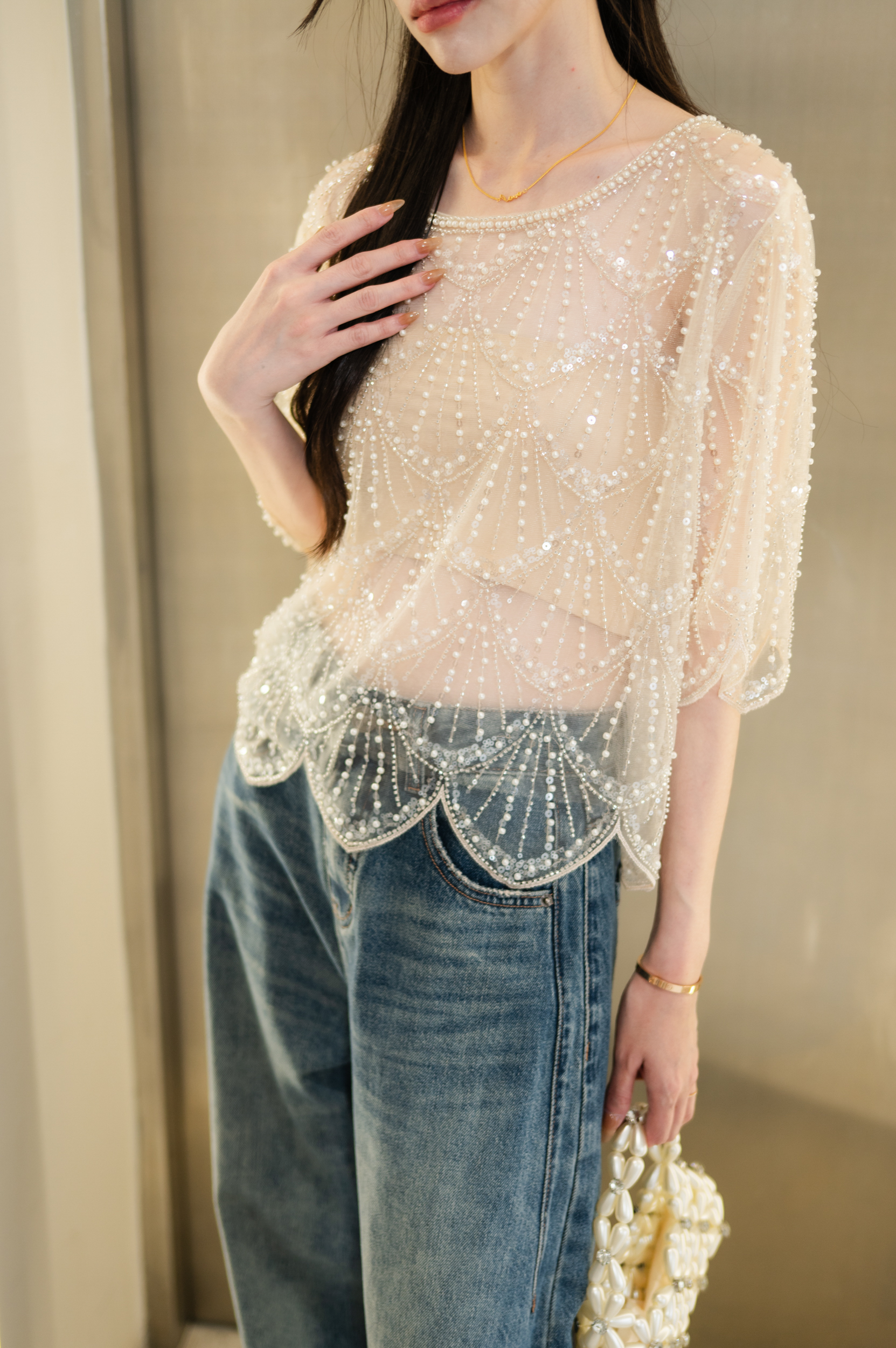 เสื้อแขนสั้นซีทรูปักคริสตัลไข่มุก