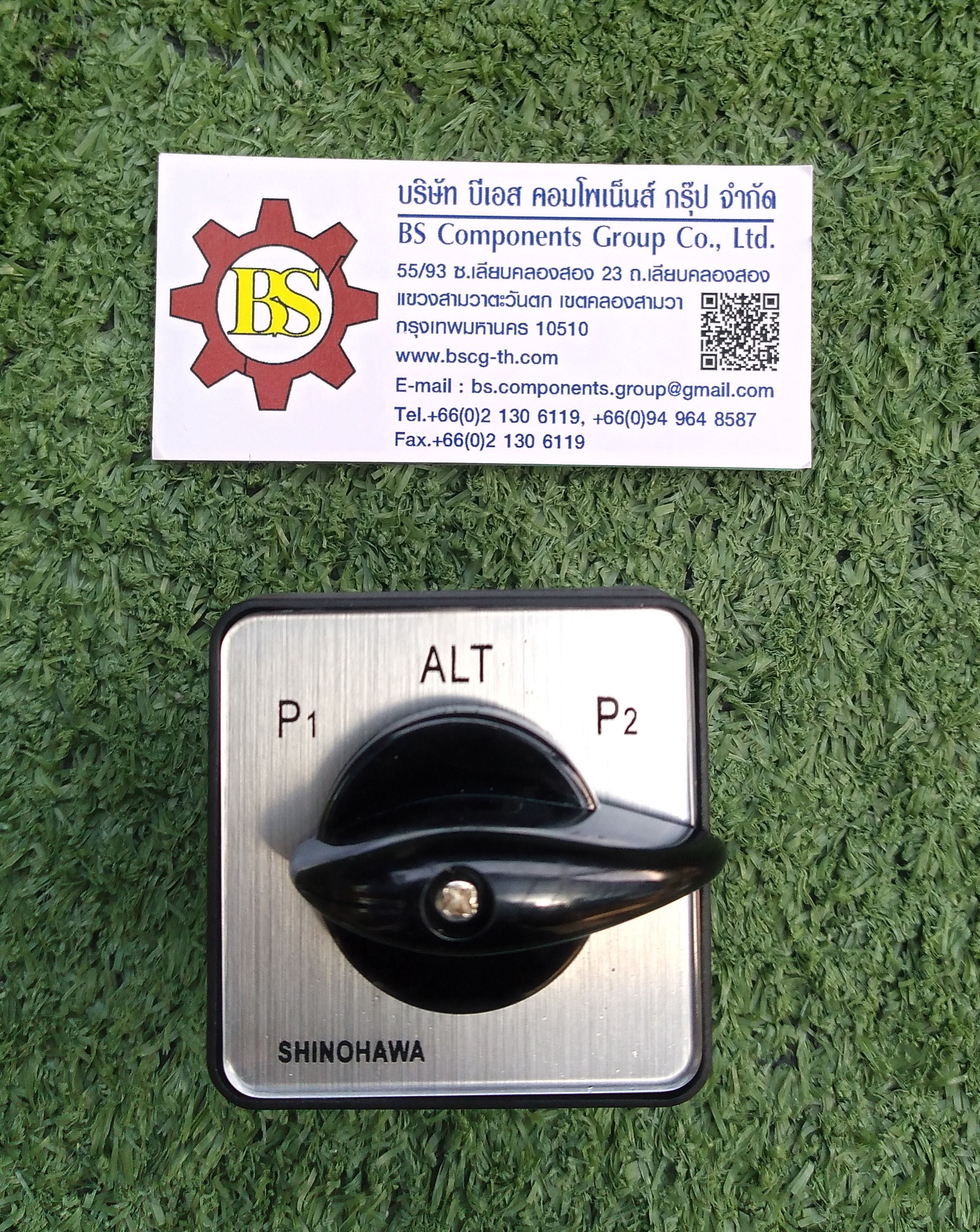 SHINOHAWA : สวิตช์ปั้มน้ำ P1-ALT-P2 16A 4NO 2ชั้น (48x48mm.)