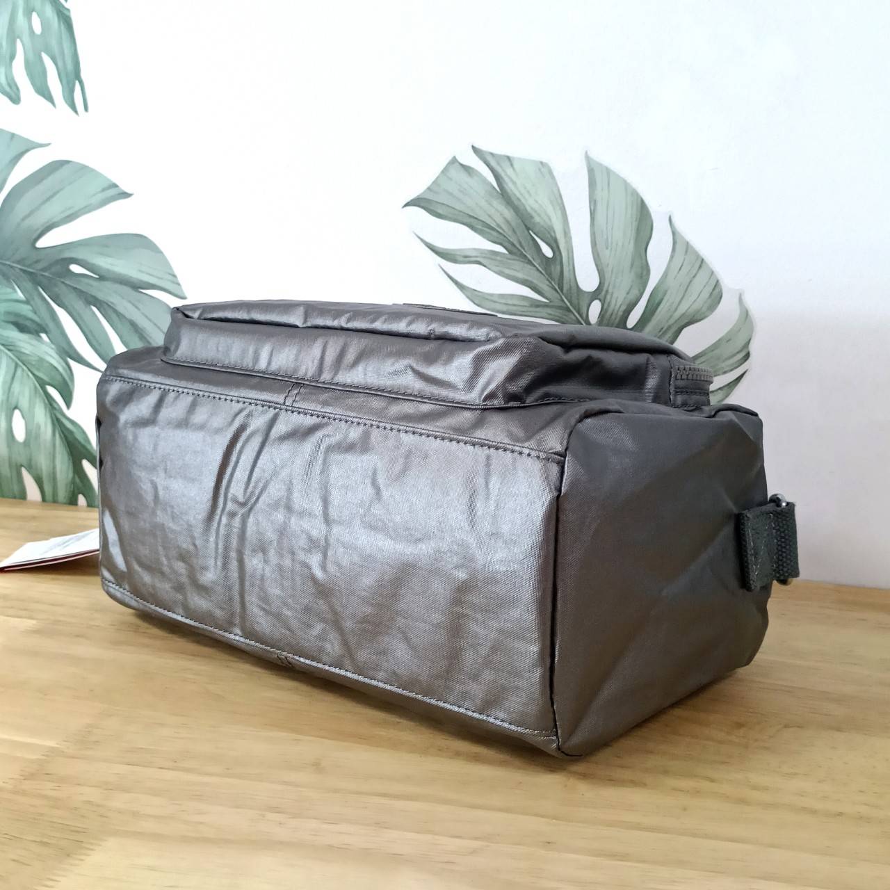 กระเป๋าสะพายคิปลิงค์จุของได้เยอะใช้ได้ทั้งหญิงชาย KIPLING RETH CROSSBODY BAG